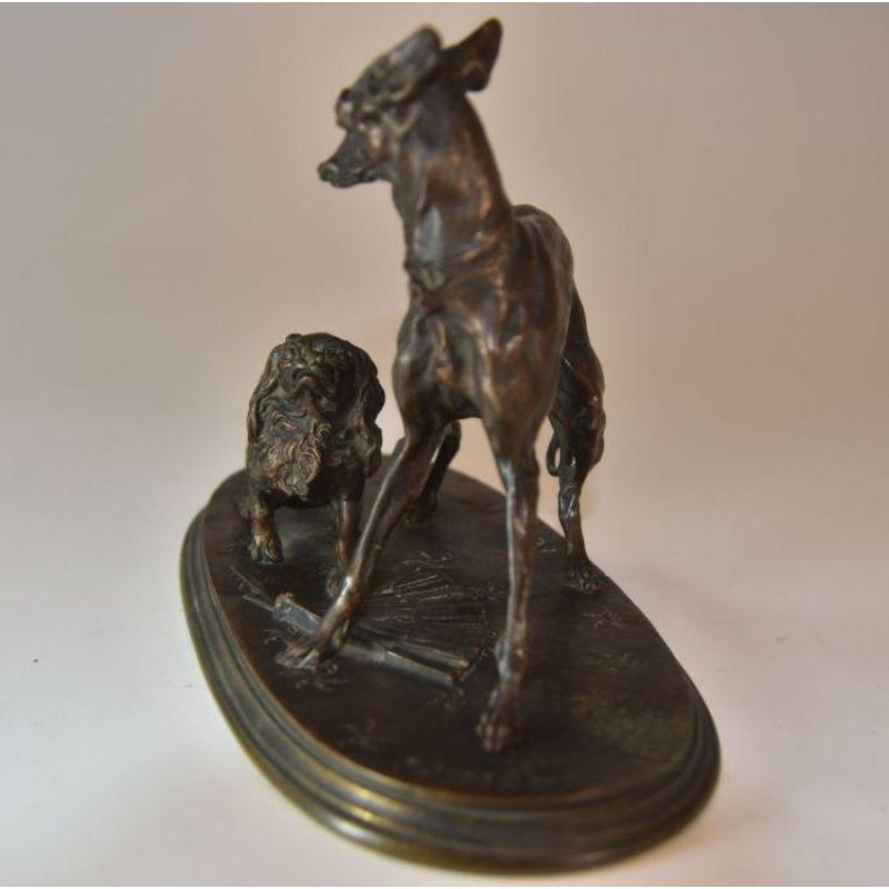 Bronze animalier avec lévrier et lévrier pékinois par P. J Mne, XIXe siècle en vente 1
