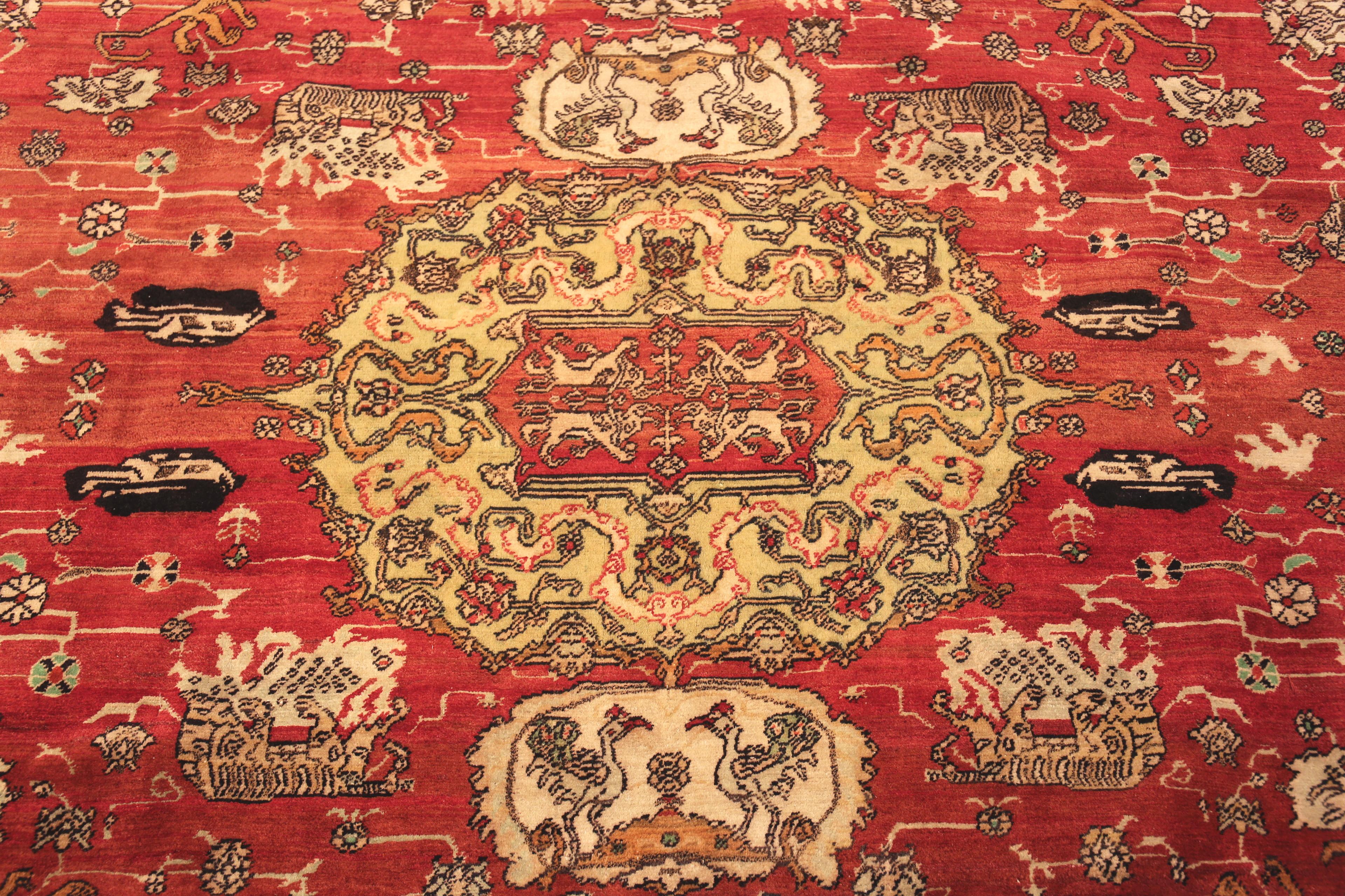 Antique Indian Agra Rug. 10 ft 9 in x 12 ft 4 in In Good Condition For Sale In New York, NY