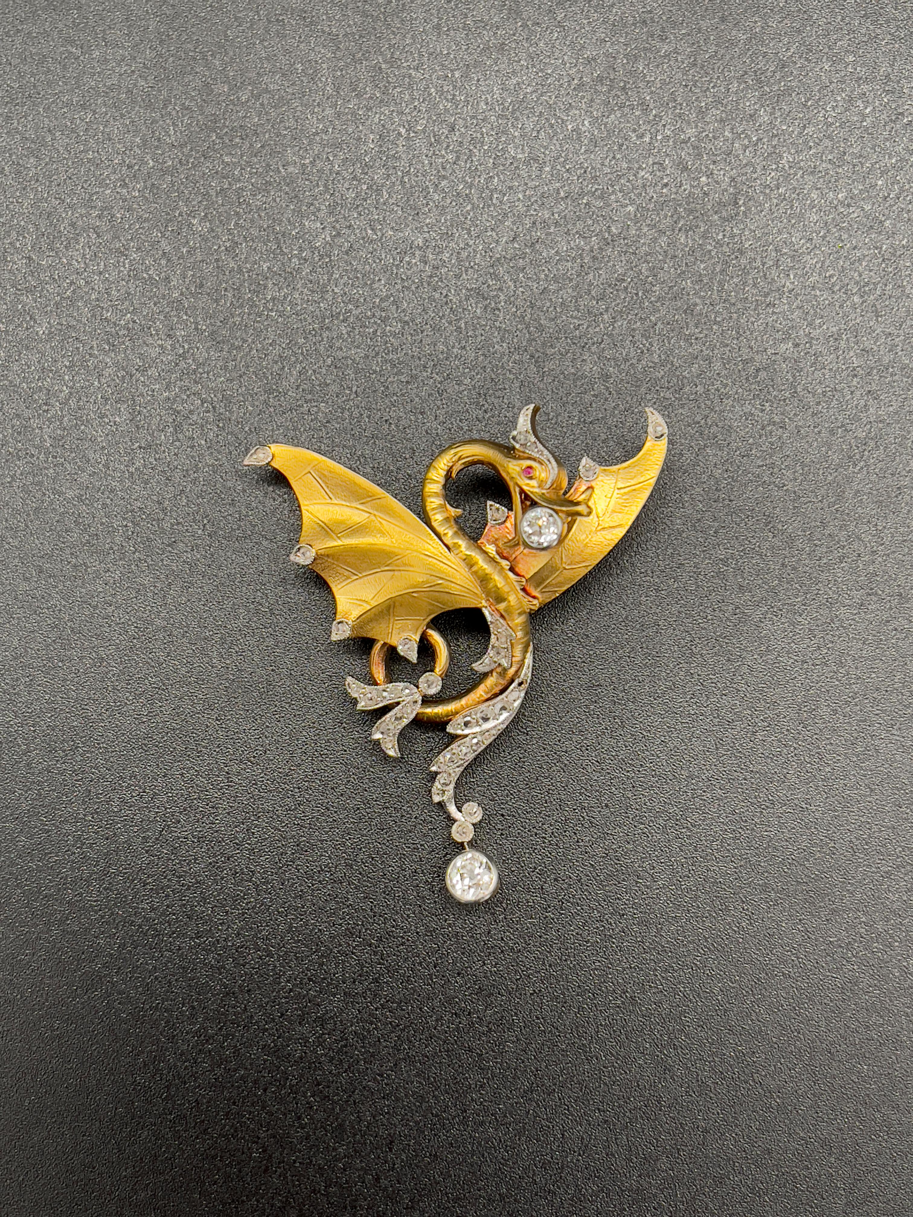  Animal Dragon Diamonds Gold 1890s Chinese Imperial Pendant or Brooch For Sale 3