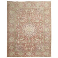 Türkischer Teppich mit Tiermotiv in Rosa und Lavendel in Zimmergröße, 20. Jahrhundert