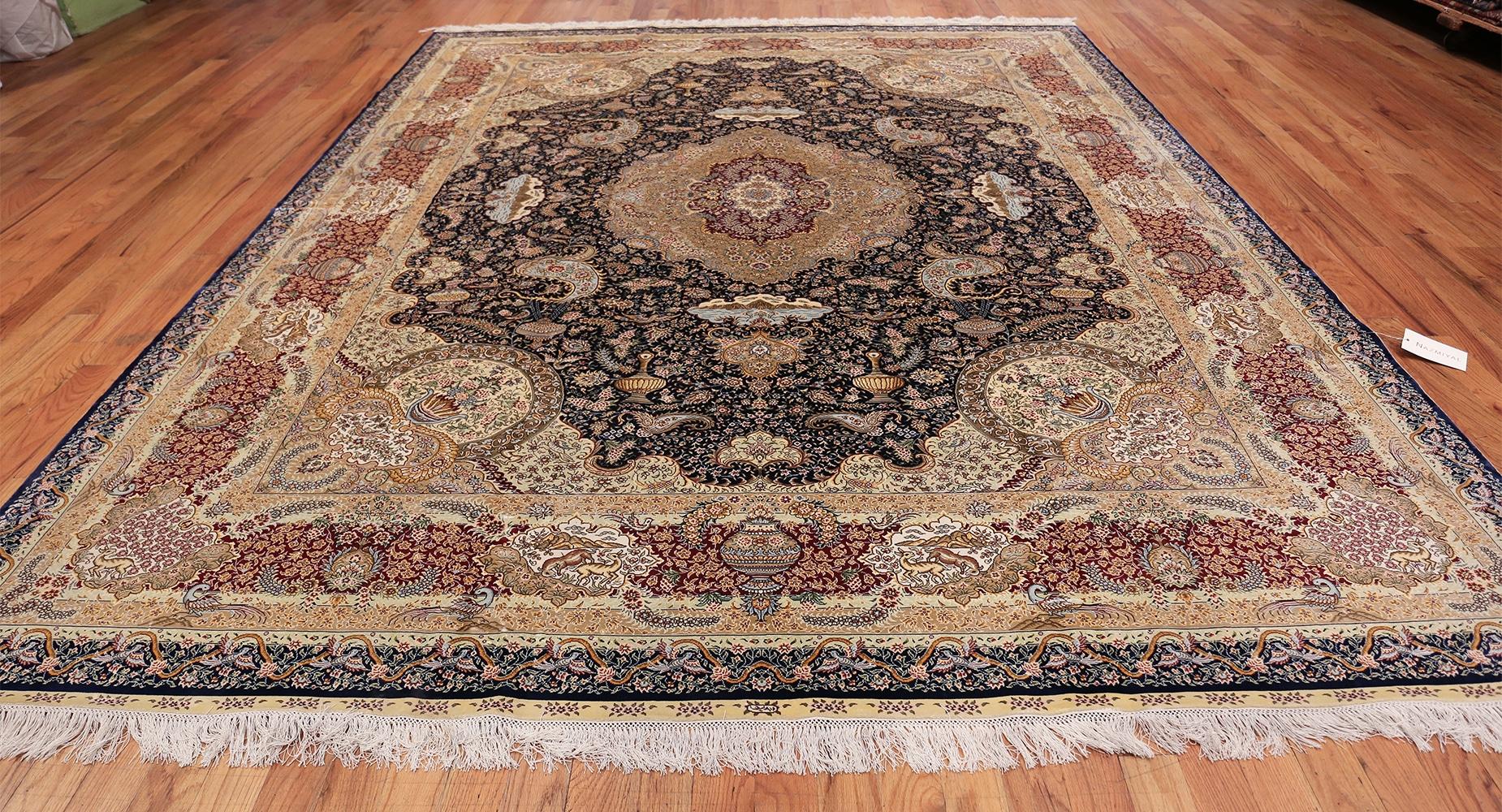 Silk Modern Chinese Rug. 9 ft x 11 ft 9 in (2.74 m x 3.58 m) For Sale 11
