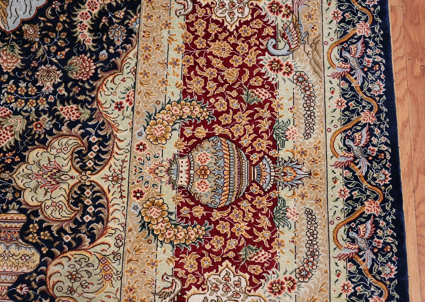 Other Silk Modern Chinese Rug. 9 ft x 11 ft 9 in (2.74 m x 3.58 m) For Sale