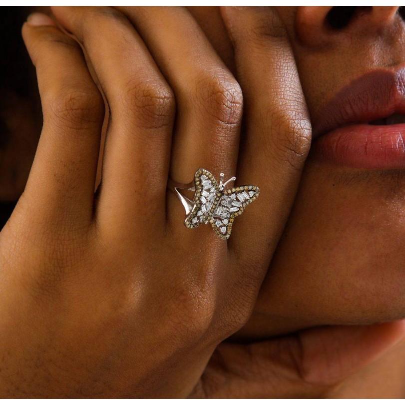 Modern 0.48ct Diamond Butterfly Ring For Sale