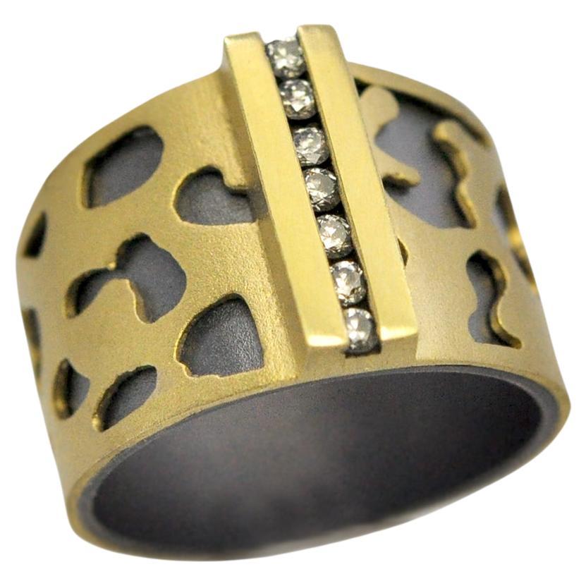 Im Angebot: Diamant-Cheetah-Ring mit Tiermuster und Diamant-Kanal ()