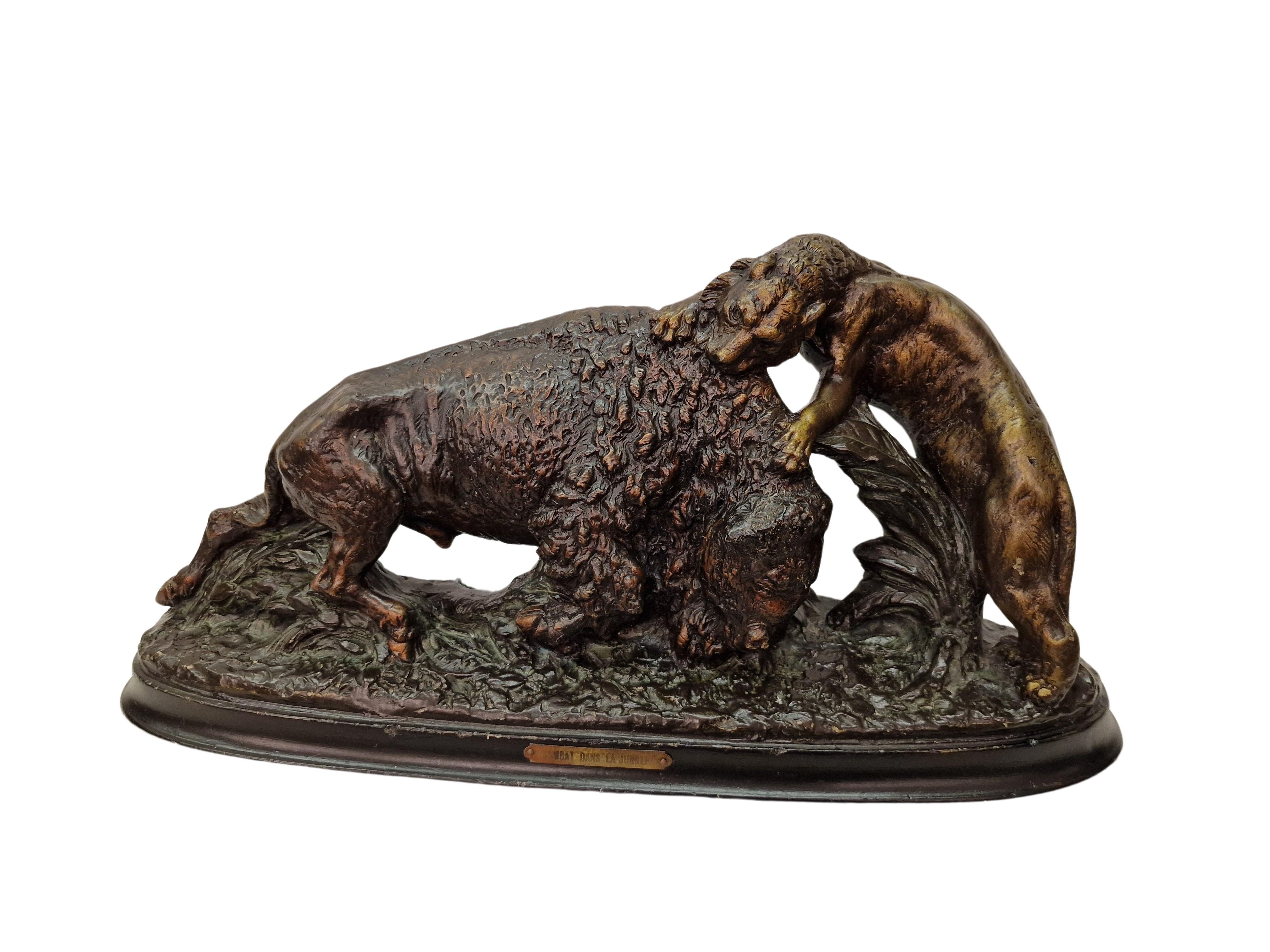 Animal sculpture panter and bison bull, hunt combat in the jungle, 1900, France 2