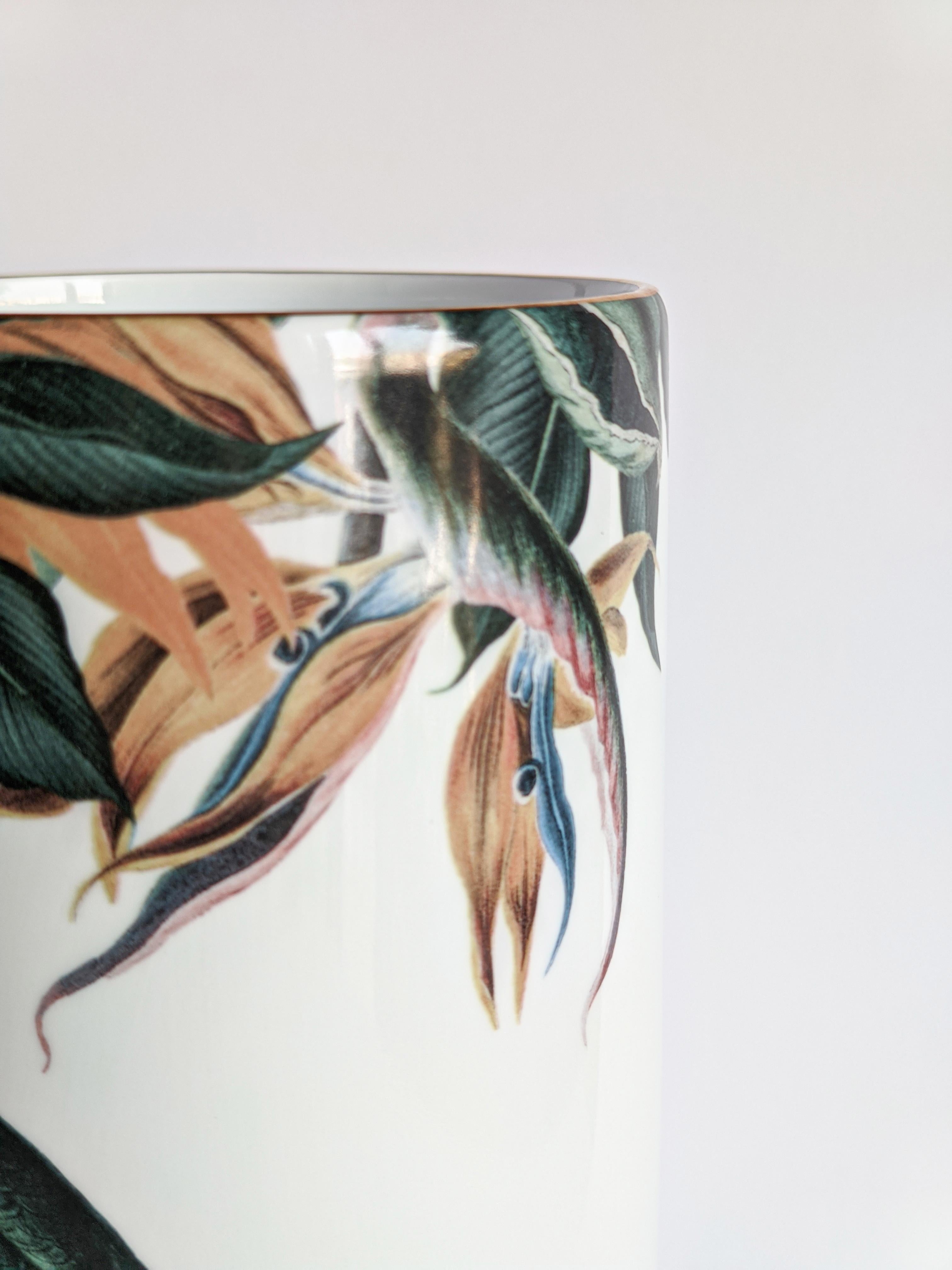 Italian Animalia, Contemporary Porcelain Vase with Decorative Design by Vito Nesta For Sale