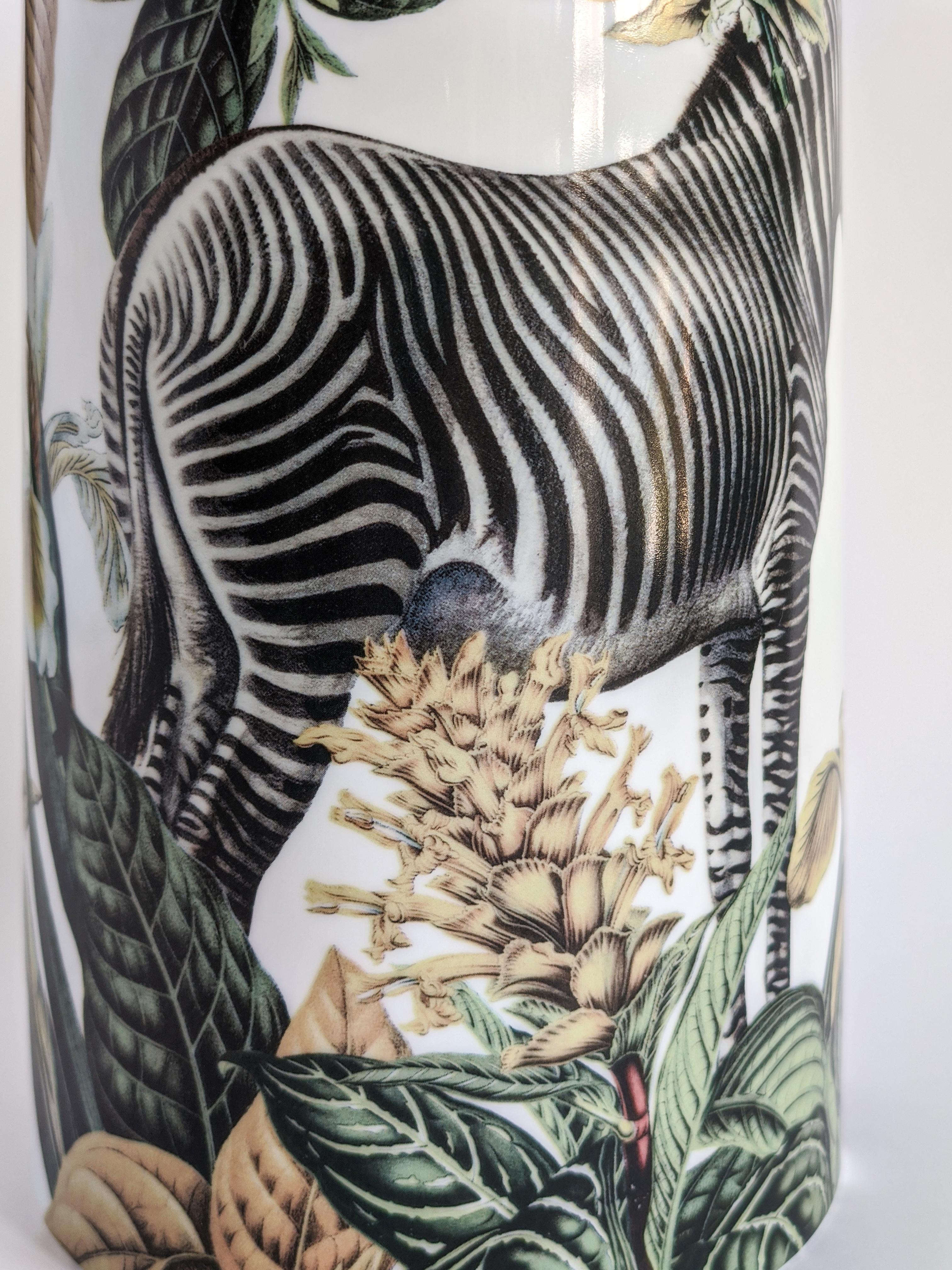Animalia, Contemporary Porcelain Vase with Decorative Design by Vito Nesta For Sale 1