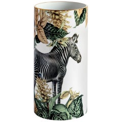 Animalia, vase en porcelaine contemporain au design décoratif de Vito Nesta