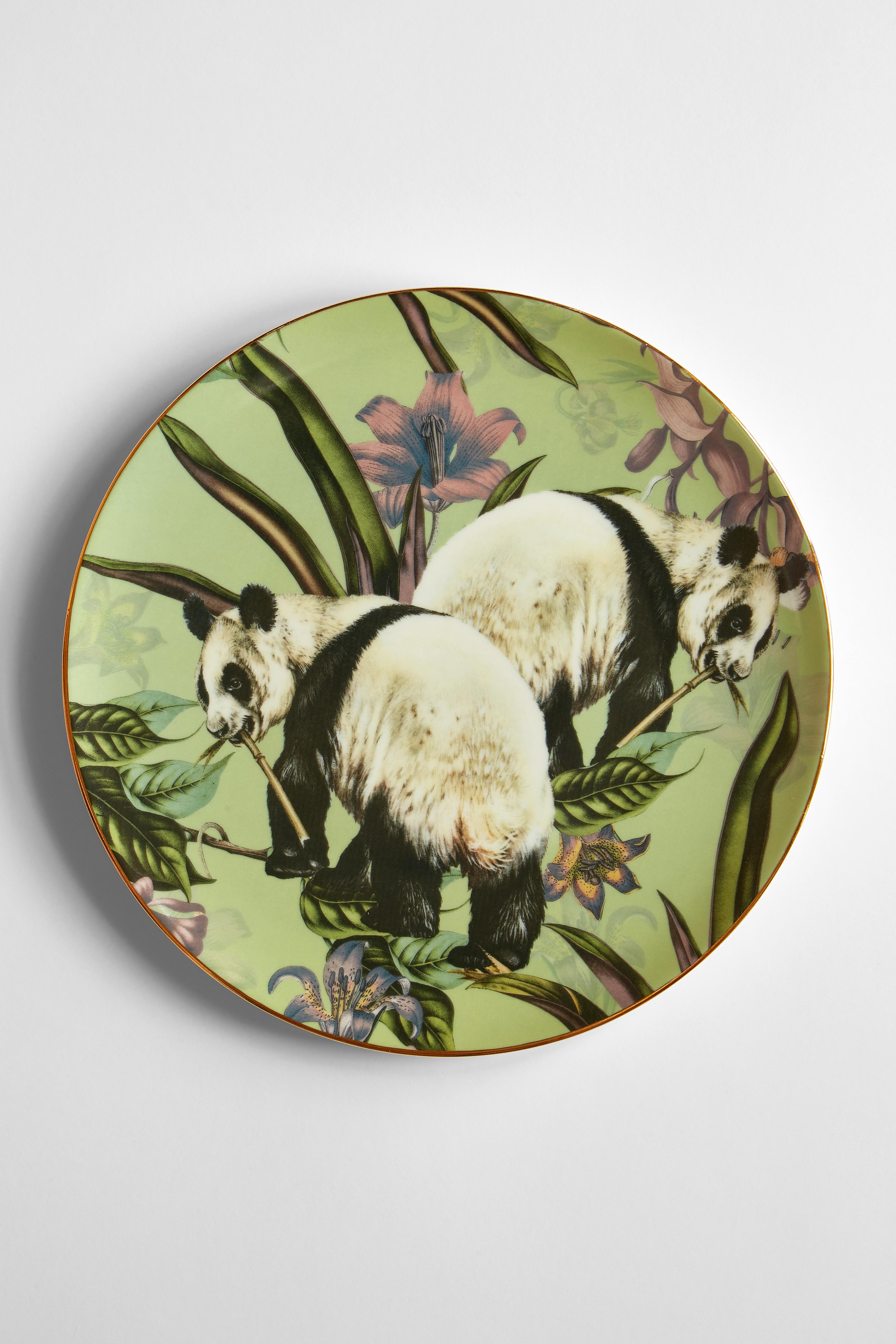 Animalia, Six Contemporary Porcelain Dinner Plates with Decorative Design In New Condition For Sale In Milano, Lombardia