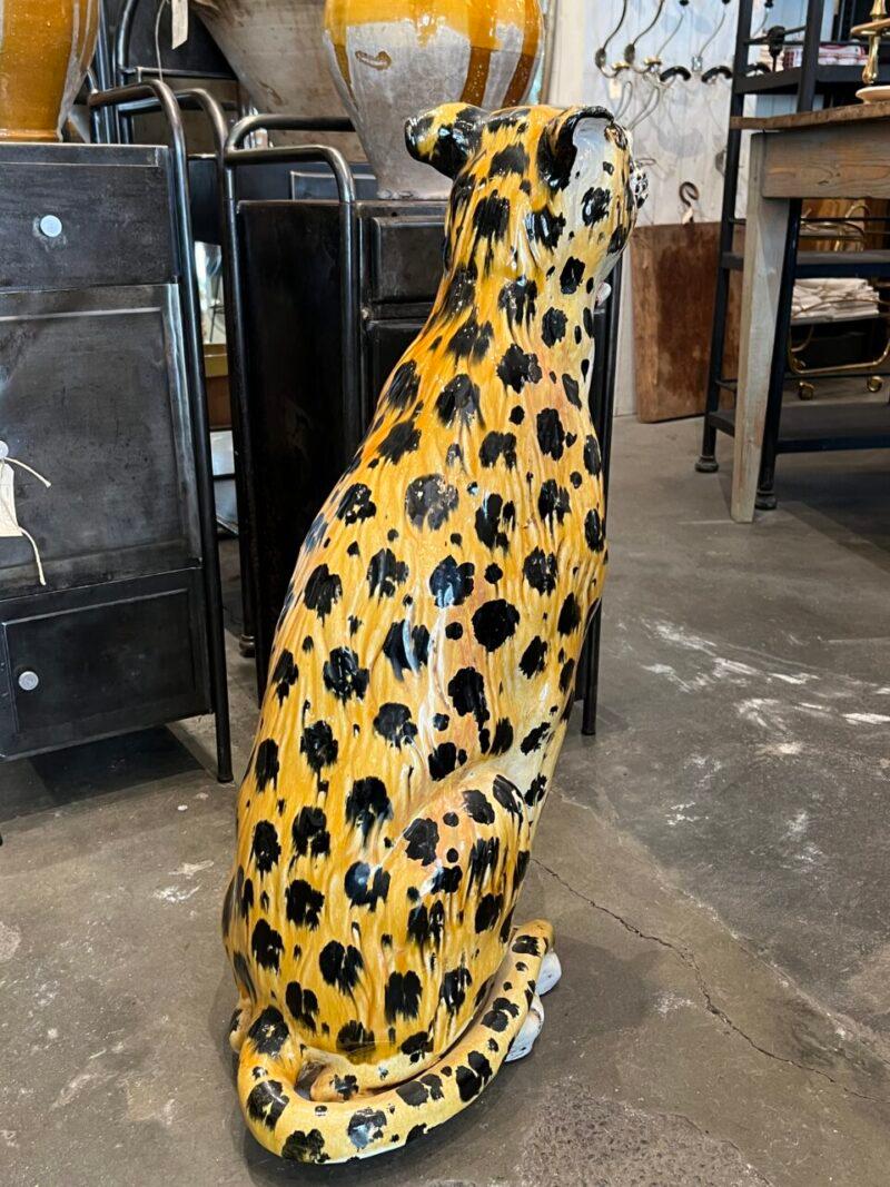 Stautette animate anni '70 con pavimento leopardato in vendita 2