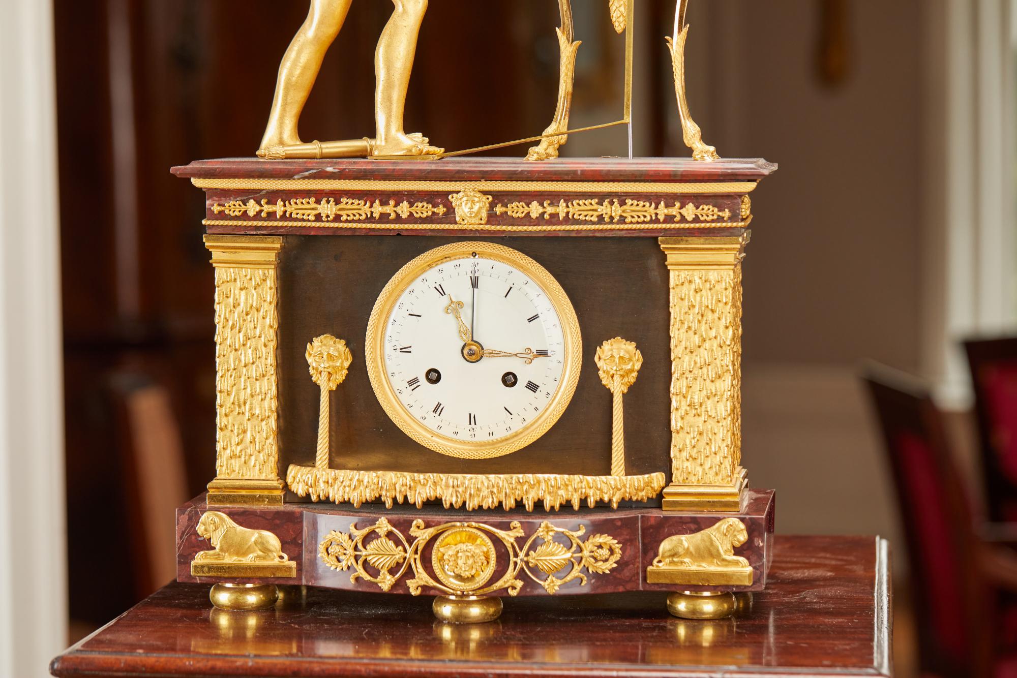 Animated Louis XVI/ Empire mantel clock  In Good Condition For Sale In HAARLEM, NL