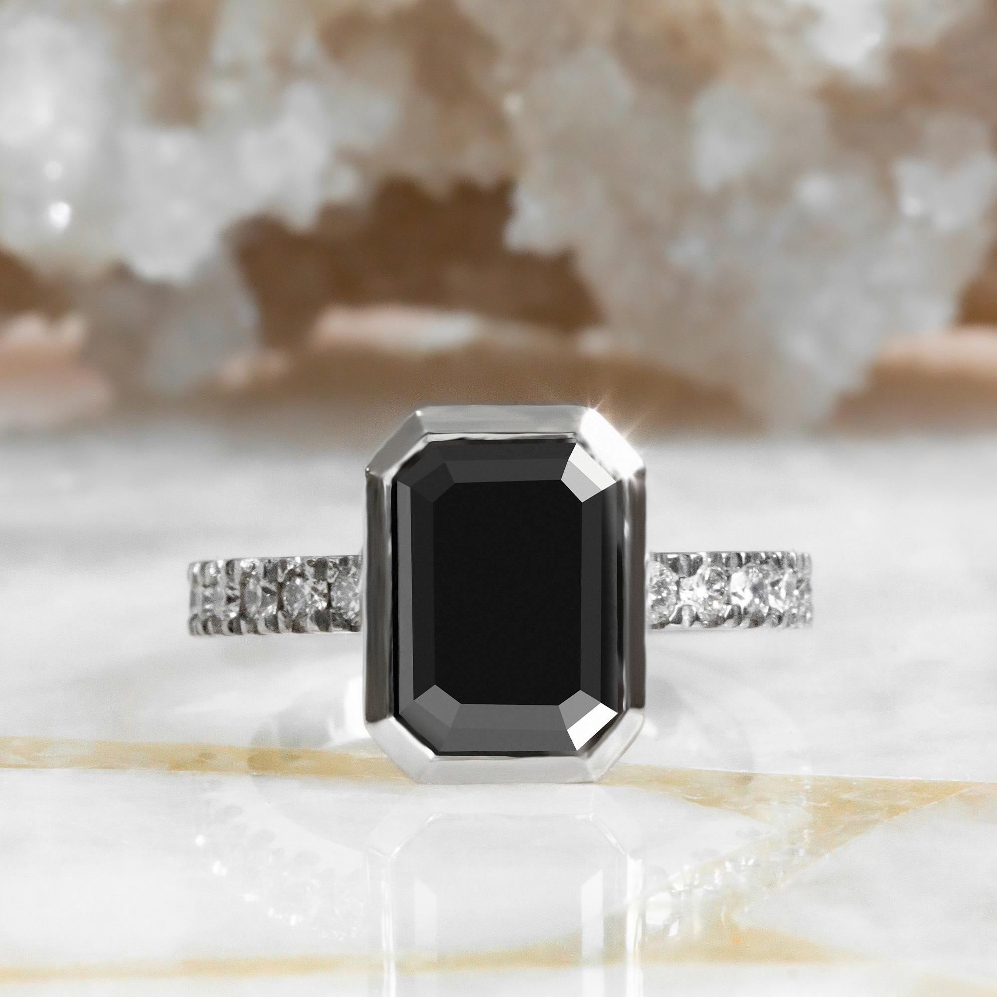 Art Deco Aniridia Bezel Natural Black Diamond Emerald Engagement Ring - 3.75 Ct For Sale