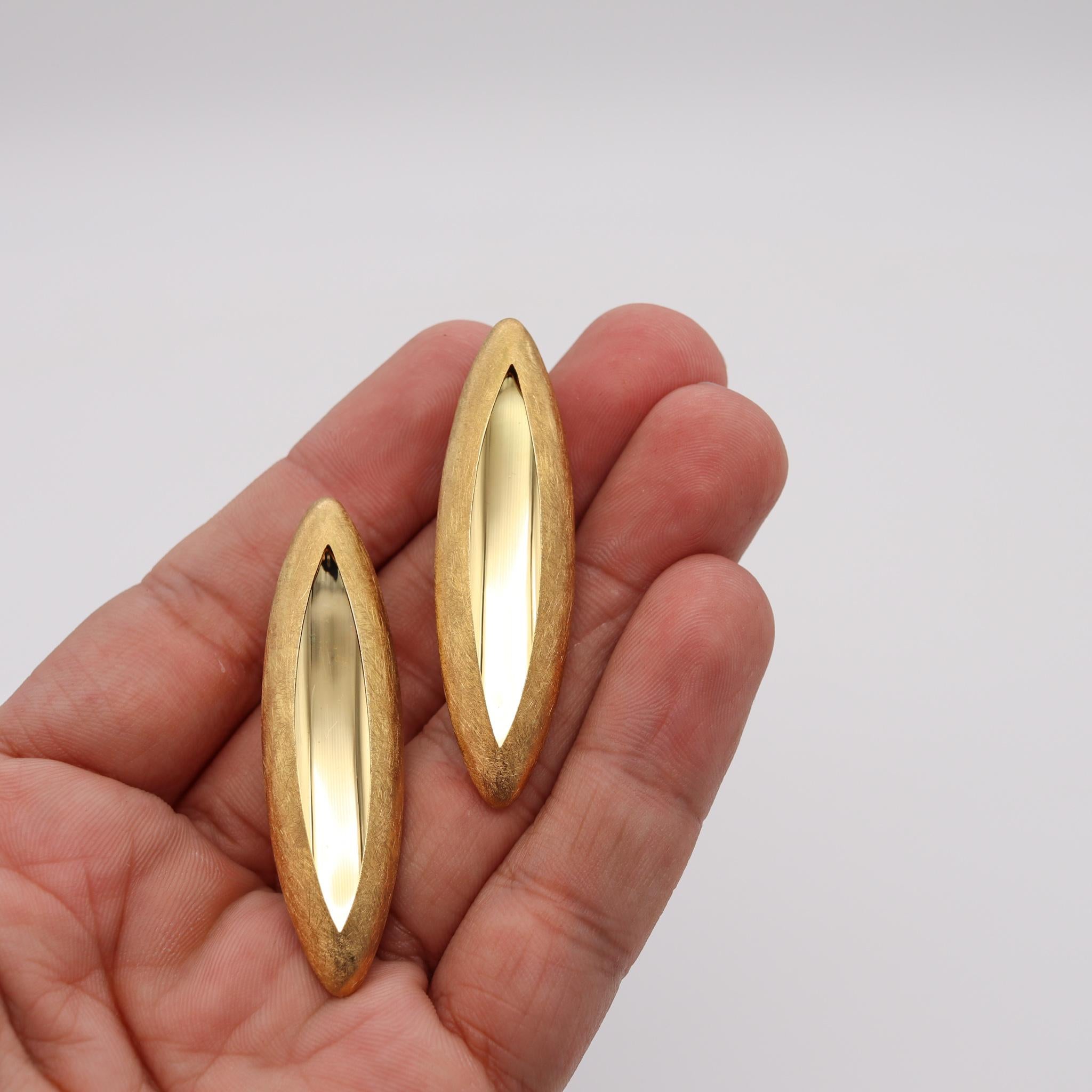 Torpedo earrings designed by Anish Kapoor (1954-).

An exceptional piece of wearable art, designed by the famed British-Indian artist Anish Kapoor. This large pair of Torpedo drop earrings has been carefully crafted in the United Kingdom in solid