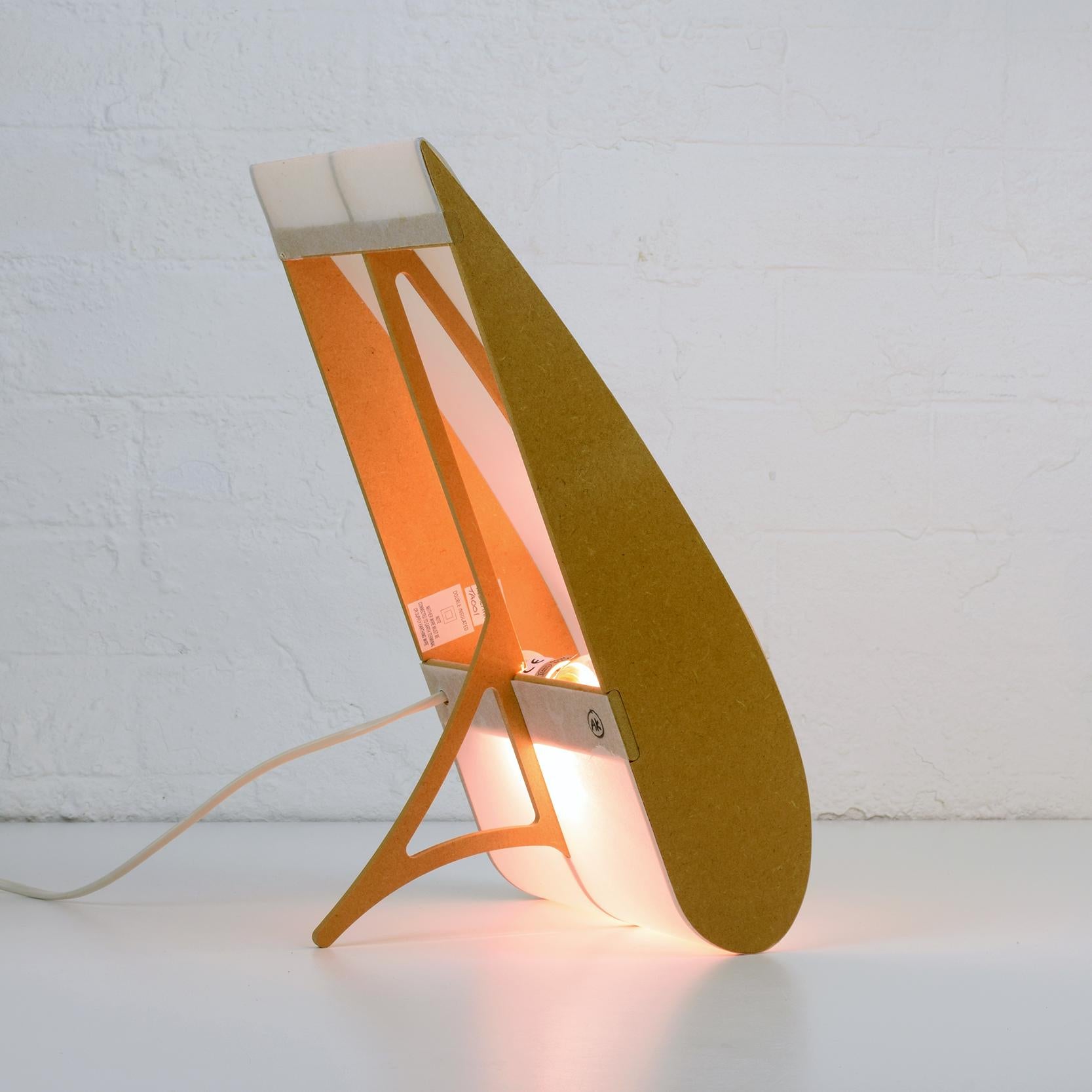 anish kapoor teardrop lamp