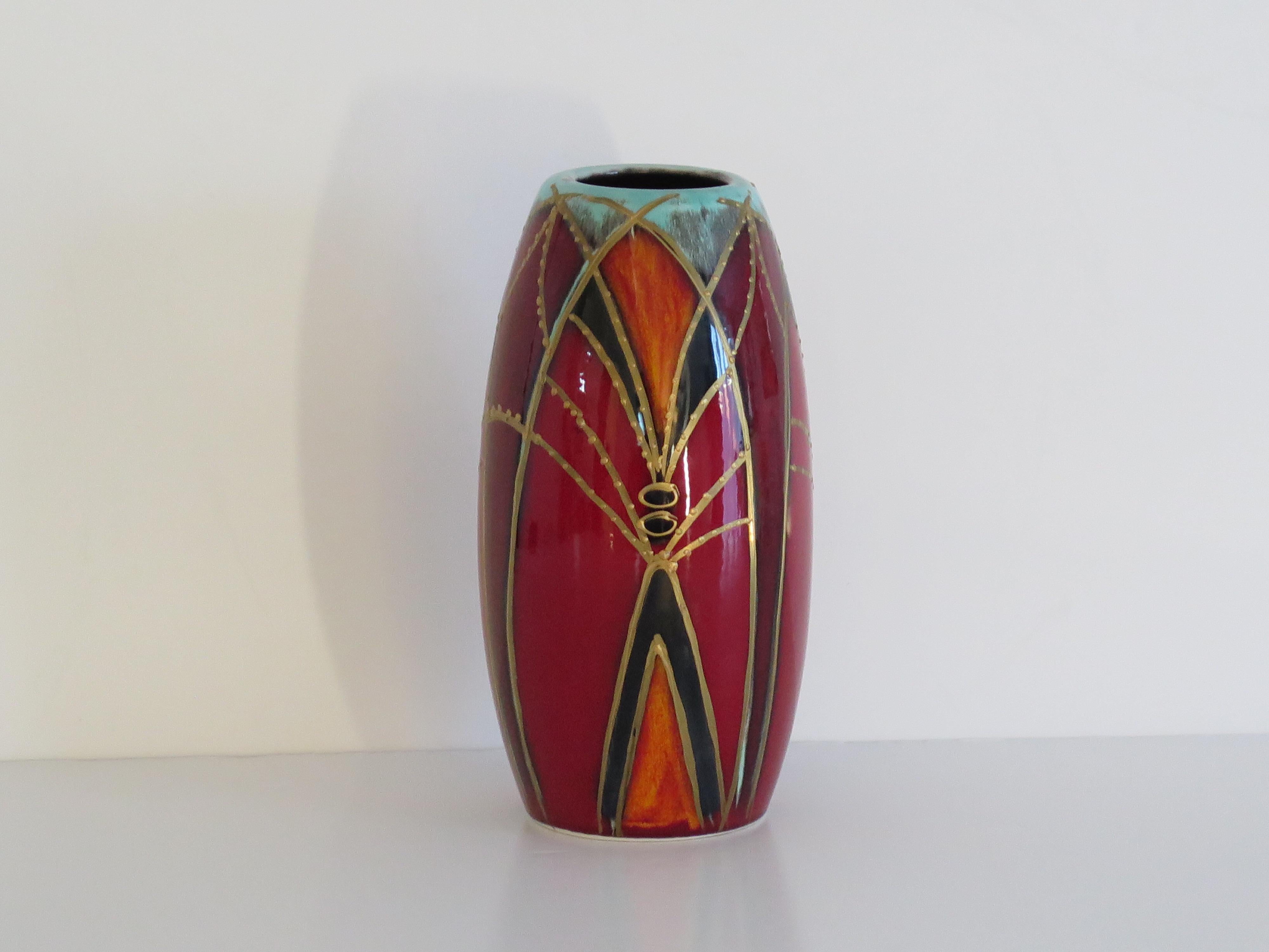 Contemporary Anita Harris Vase hand made & hand painted and fully signed to the base, Ca 2010 For Sale