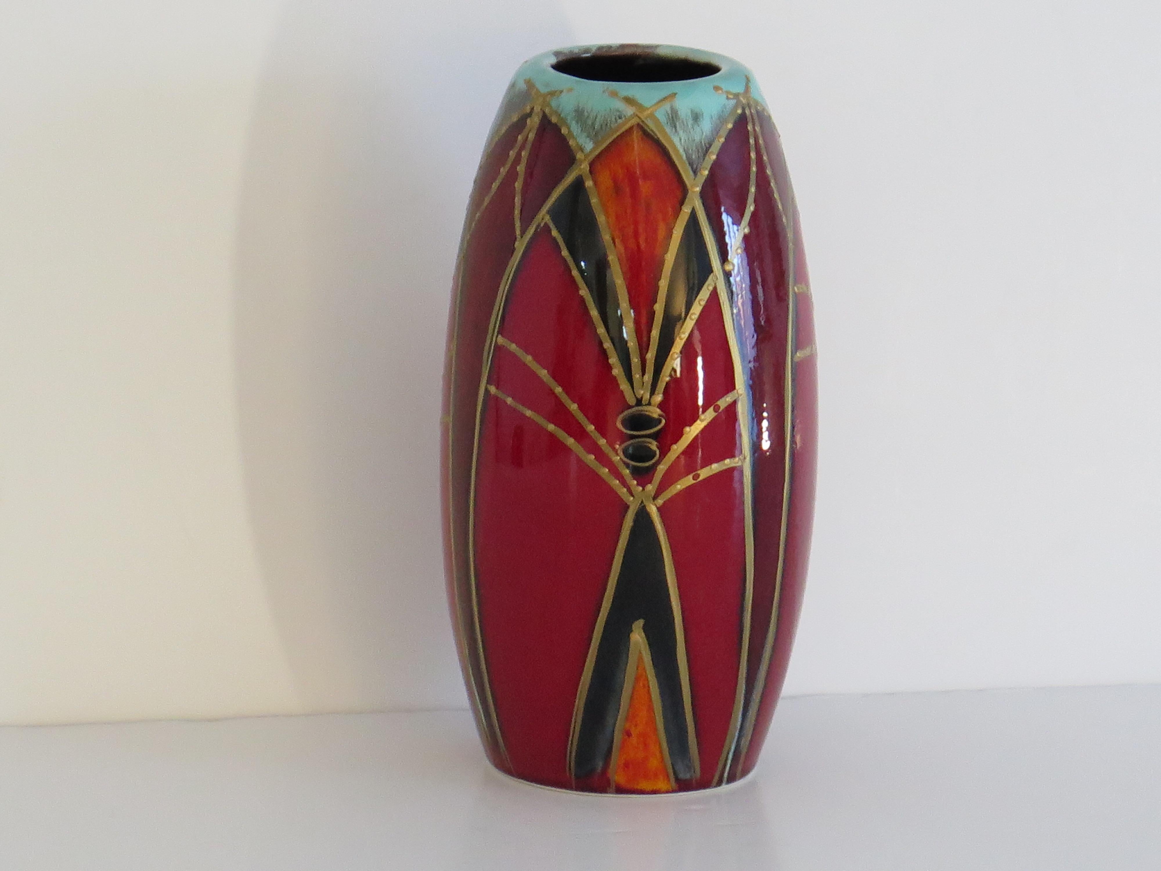 Anita Harris Vase handgefertigt & handbemalt und signiert auf dem Sockel, ca. 2010 im Angebot 2