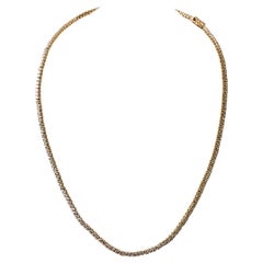 Anita Ko Weiße runde Diamant-Halskette aus 18 Karat Gelbgold
