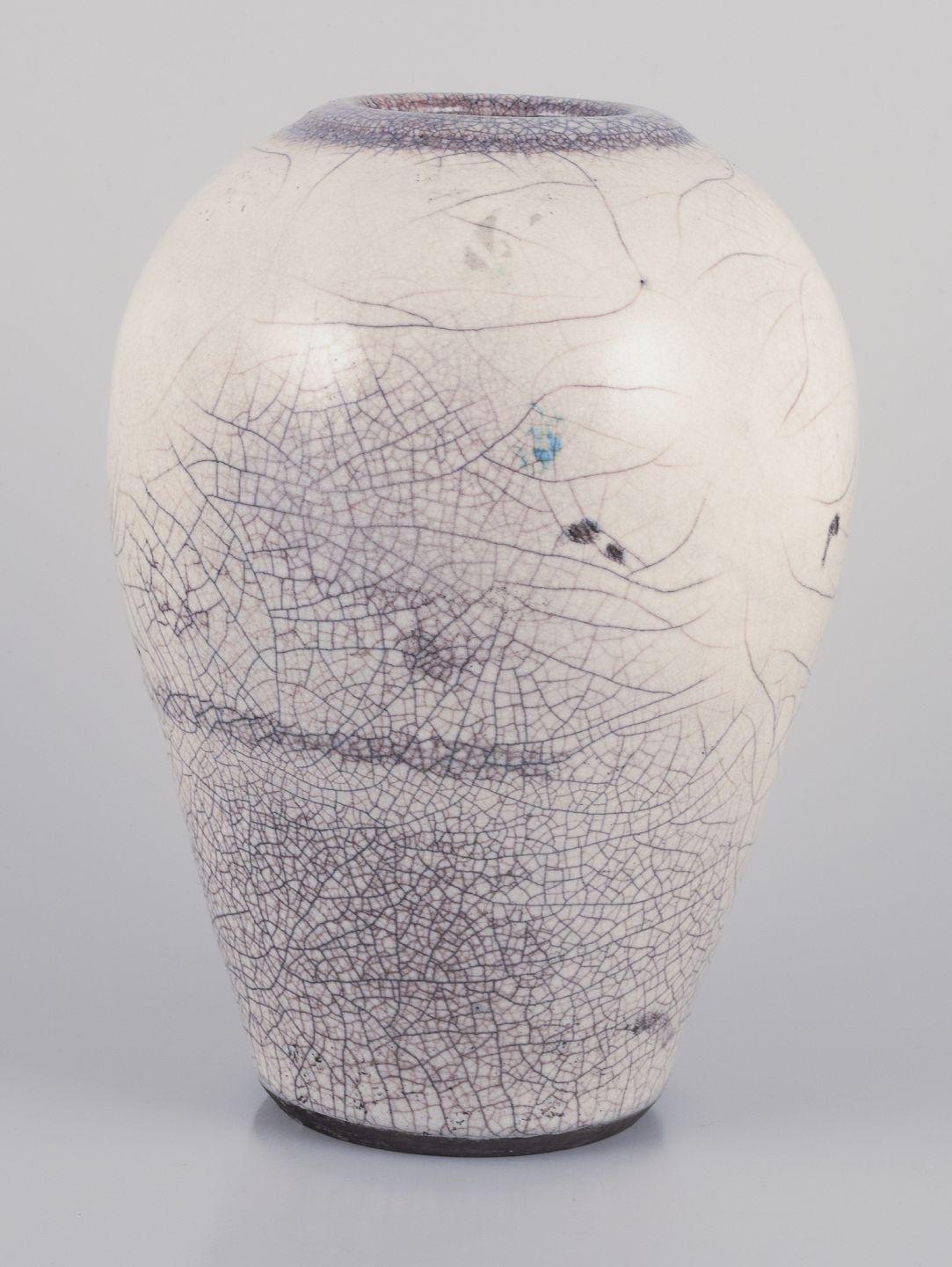 Anita Wederbrand, ceramista di studio svedese. Vaso con coperchio unico In condizioni ottime in vendita a København, Copenhagen