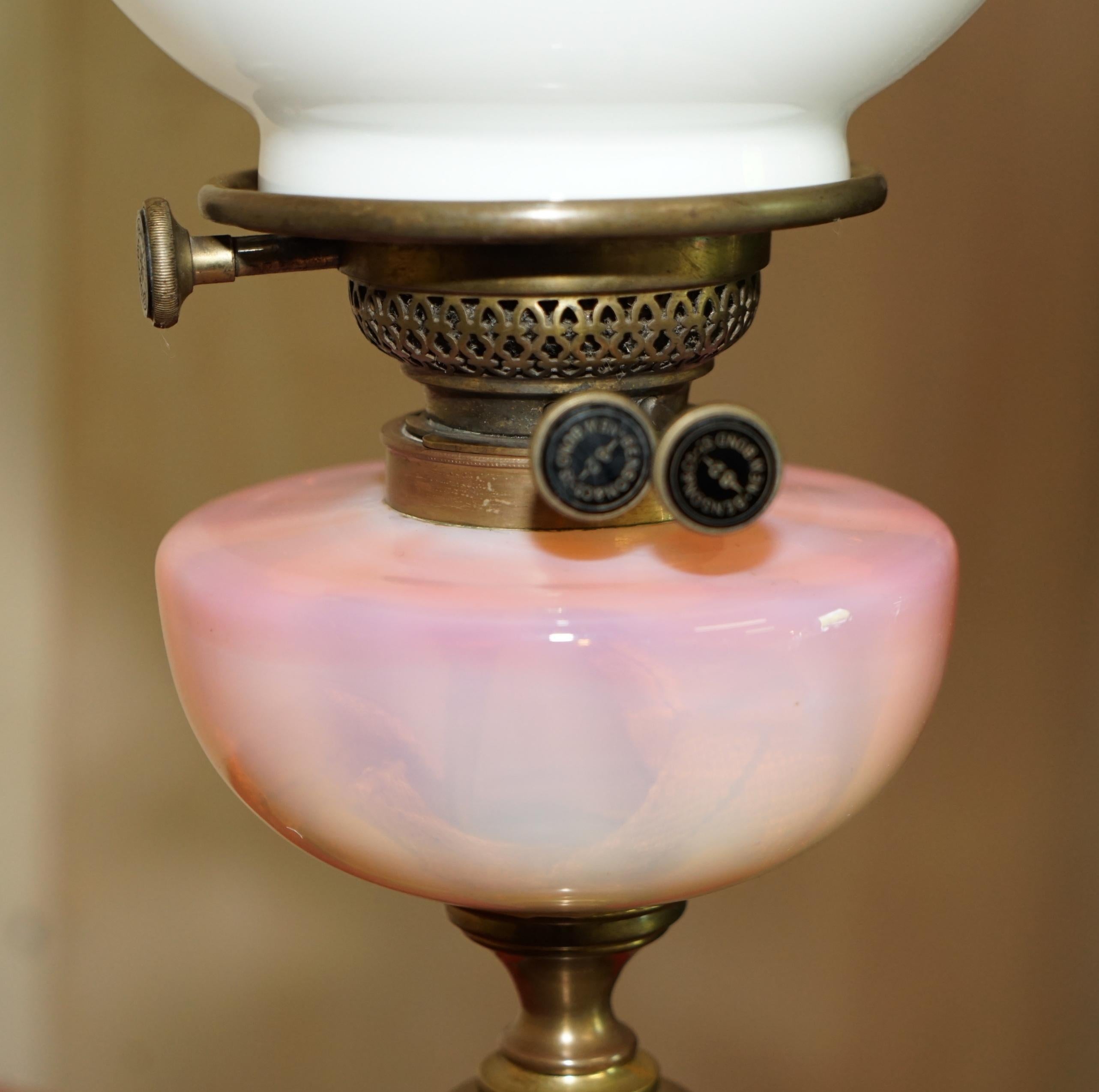 Anitique Onyx Base Victorian Oil Lamp Original Pearl Glass Finish Oil Dome For Sale 2