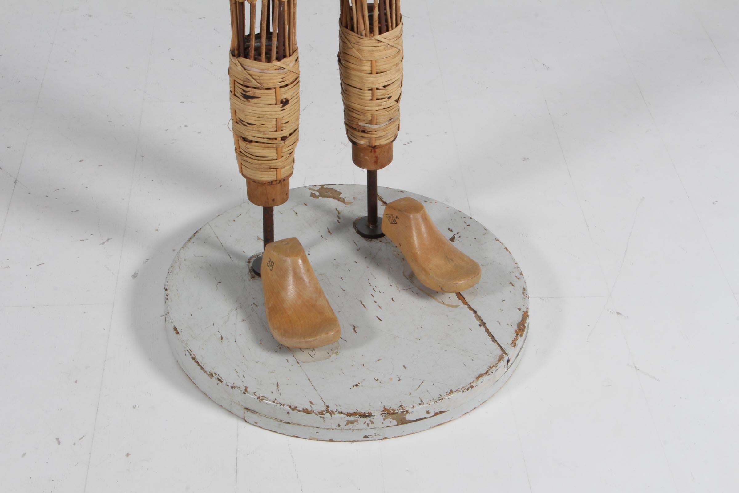 Anitque Mannequin aus Bambus, Schilfrohr, Holz und Stahl im Zustand „Gut“ im Angebot in Esbjerg, DK