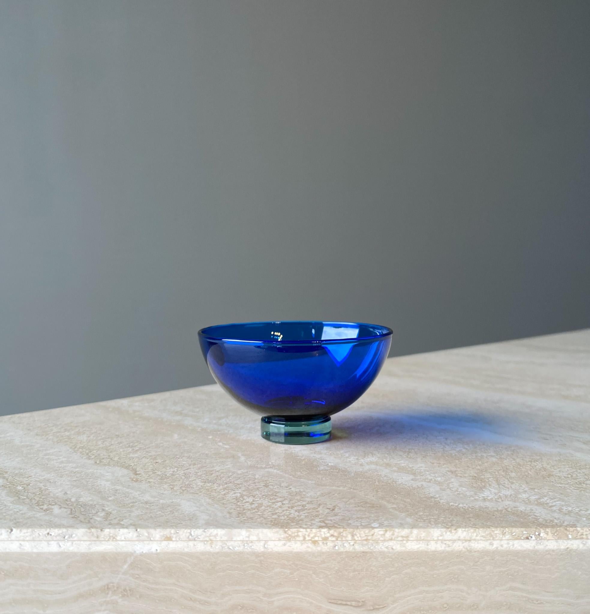 Anja Kjær For Royal Copenhagen Crystal Bowl, deep blue color changes in the light. In very good original condition.