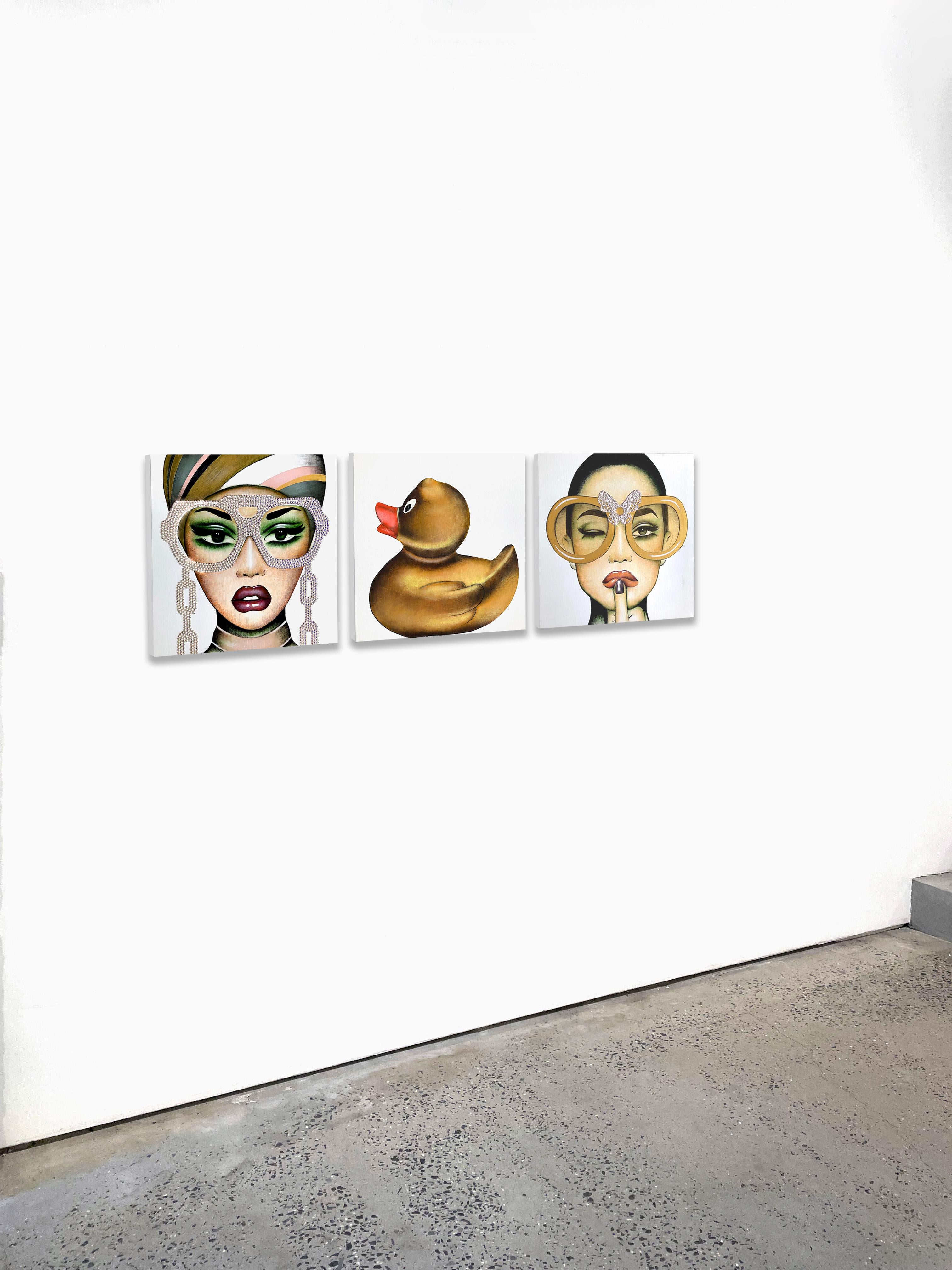 Anja Van Herle_12x12 Triptychon_Acryl/Swarovski Kristalle auf Tafel_Figurative im Angebot 1