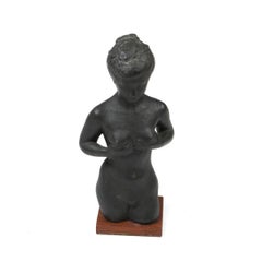 Anker Hoffmann "Nina" Escultura de mujer desnuda en bronce patinado oscuro