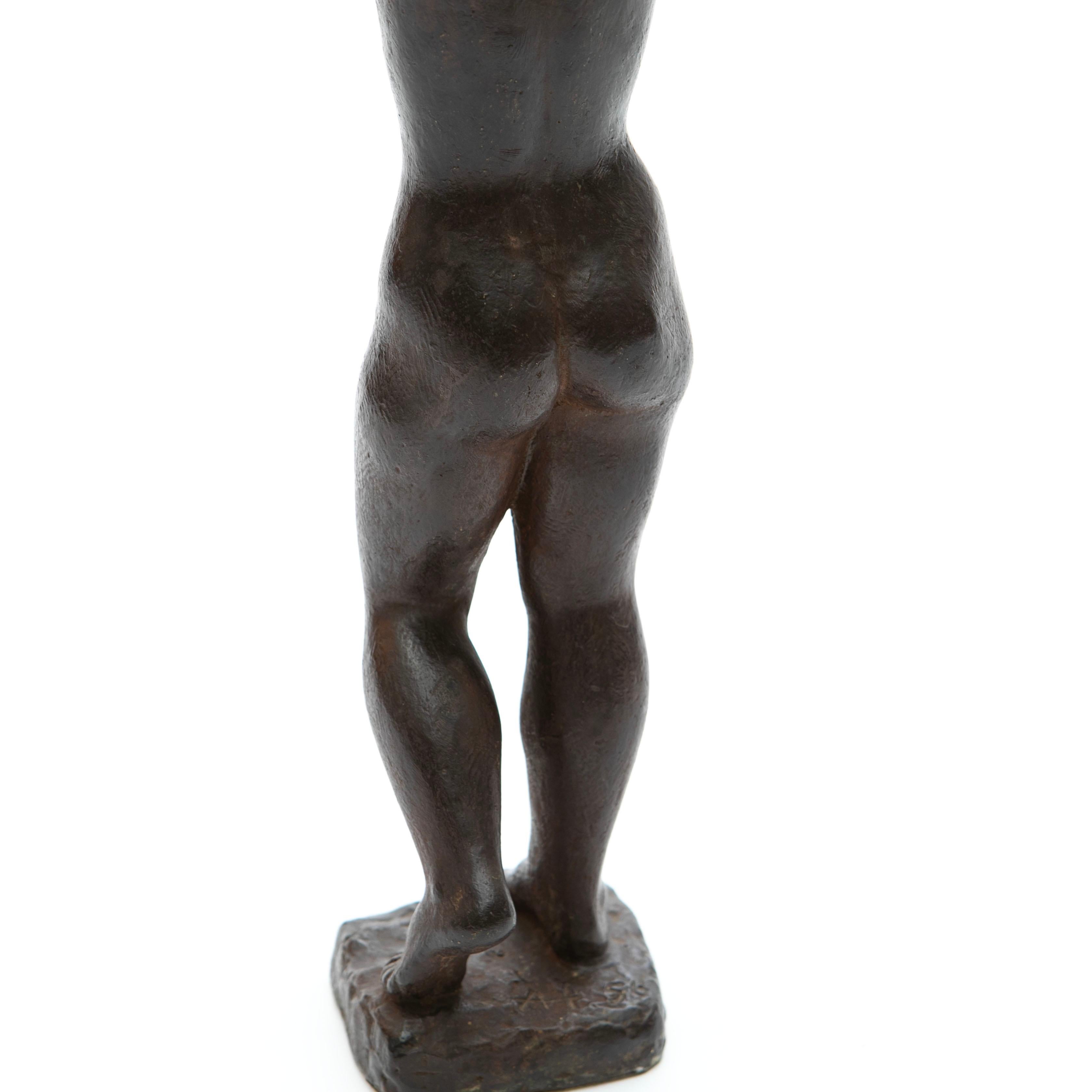 Anker Hoffmann Escultura de bronce patinado de una figura femenina desnuda de pie, 1956 en venta 4