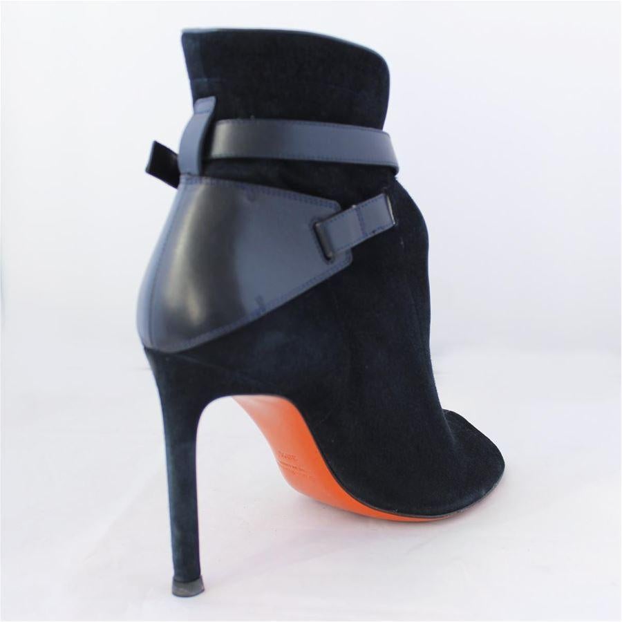 Leather and suede Black color Golden buckle Heel height cm 11 (4.30 inches) Original price euro 725
