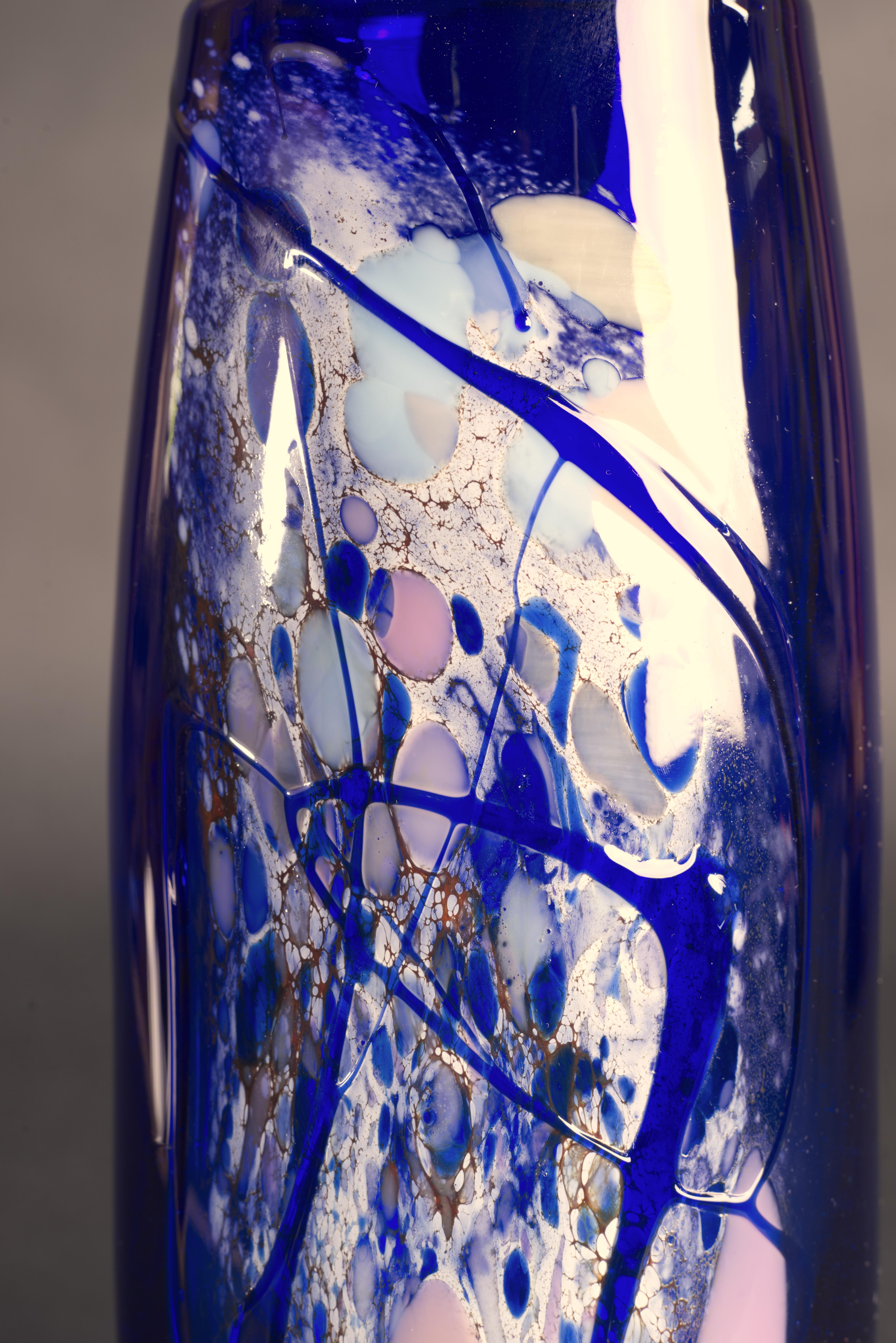 20ième siècle Ann Concoran pour Nourot Studio vase bleu cobalt en vente