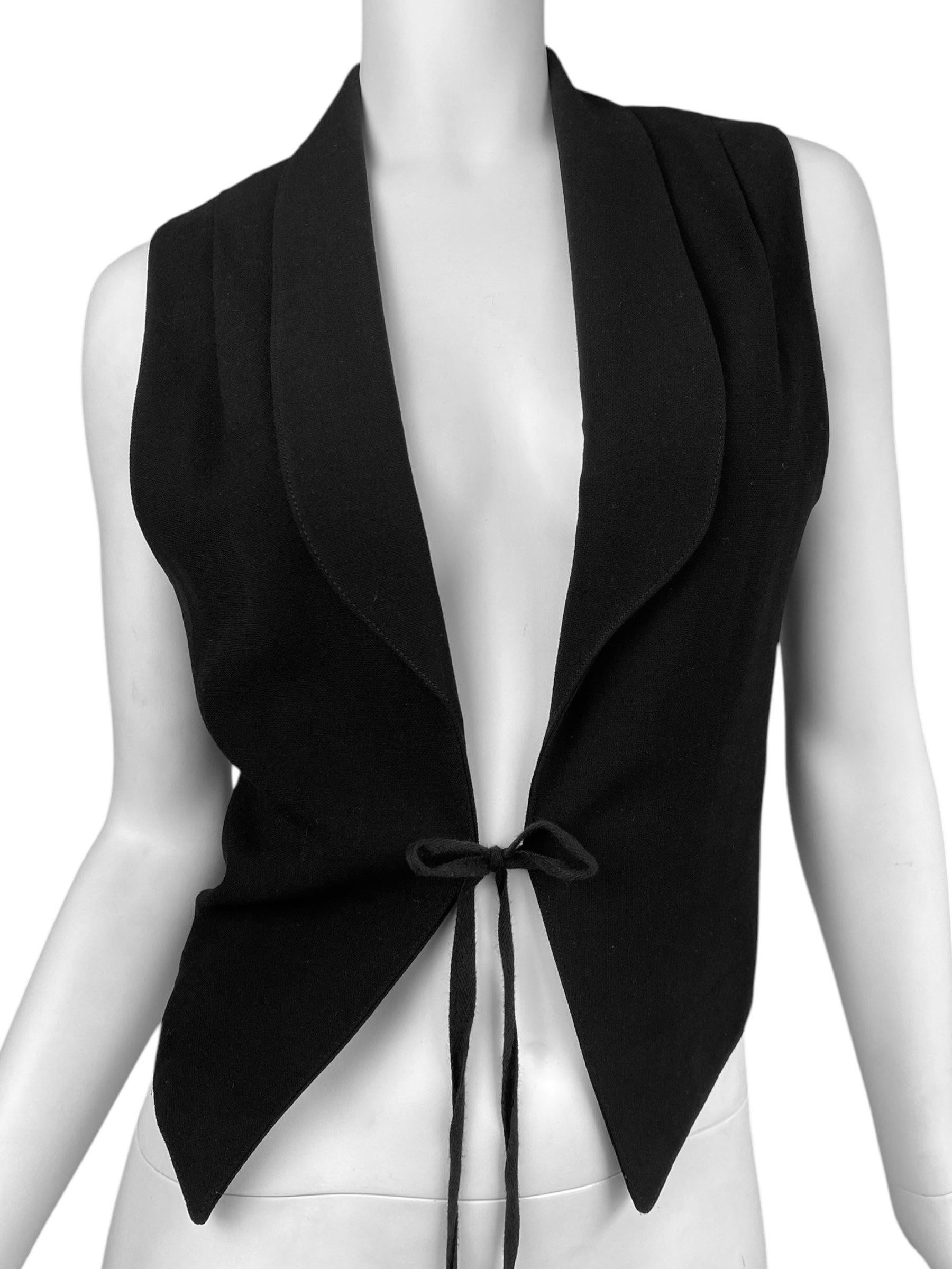 Black ANN DEMEULEMEESTER 1990s BLACK WOOL TIE CLOSURE WAISTCOAT For Sale