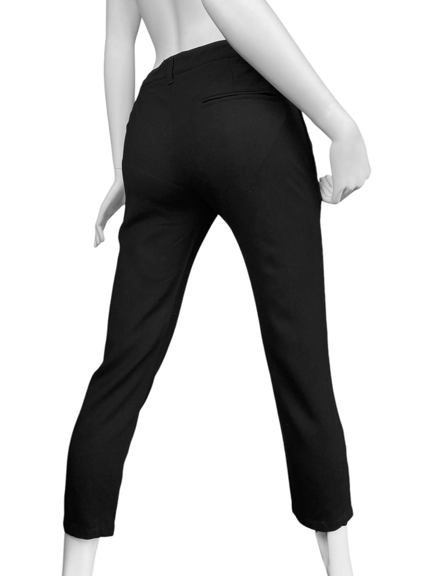 BRAND : ANN DEMEULEMEESTER

DESIGNER : ANN DEMEULEMEESTER

YEAR/DECADE : 2000s

SIZE : 38 FITS M

MADE IN : PORTUGAL

COMPOSITION : 60% RAYON/40% VIRGIN WOOL

CONDITION : EXCELLENT

NOTE : /