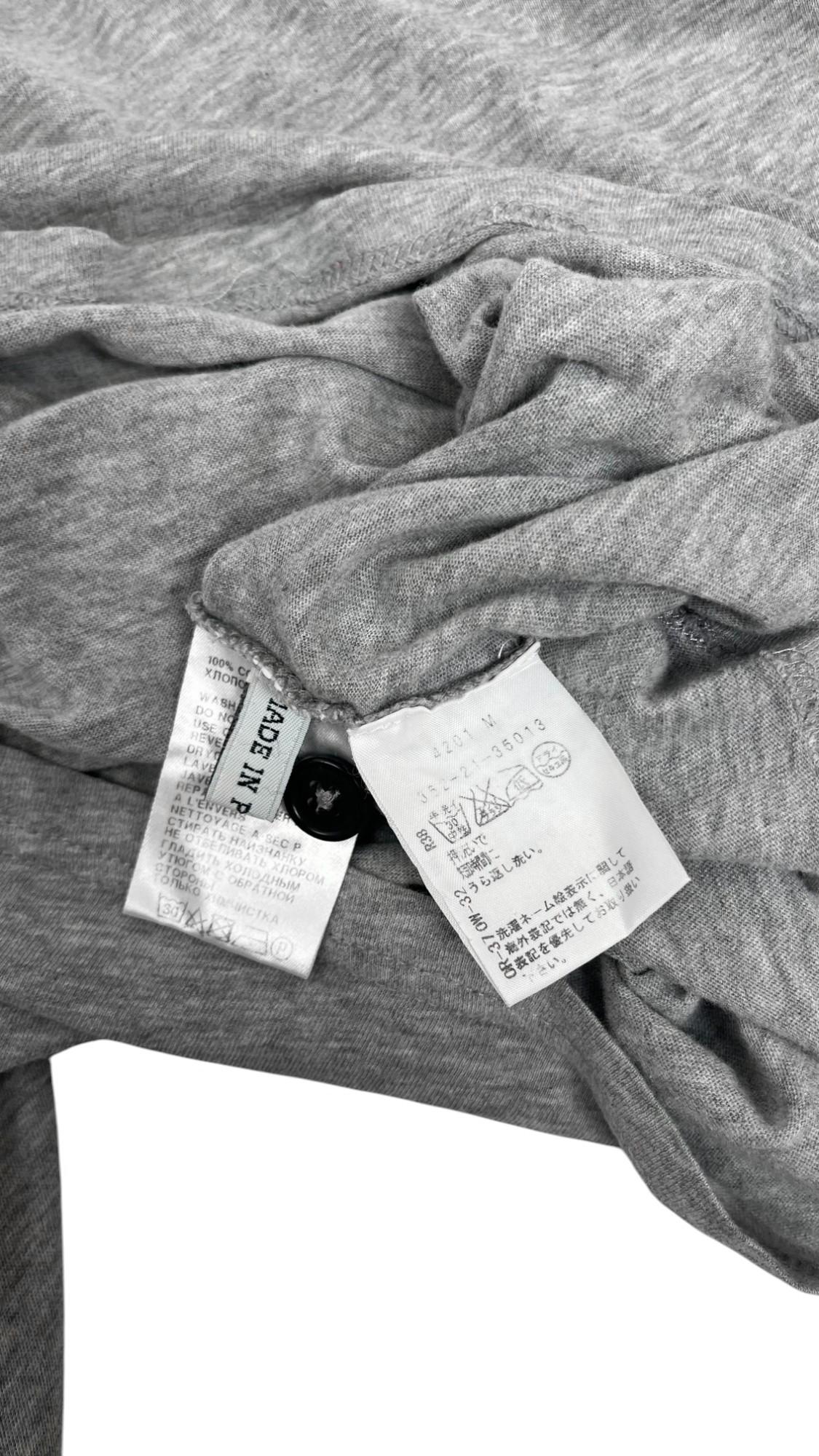 Manga larga gris con botones Ann Demeulemeester 2000 en venta 6