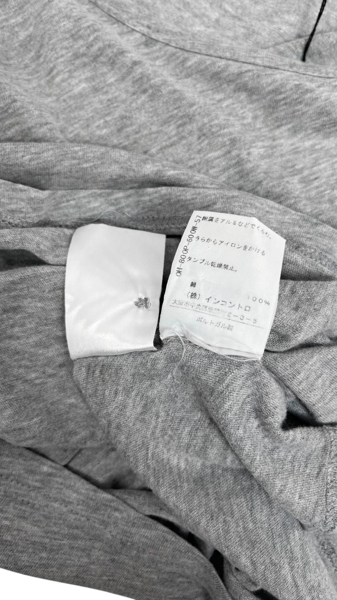 Manga larga gris con botones Ann Demeulemeester 2000 en venta 7