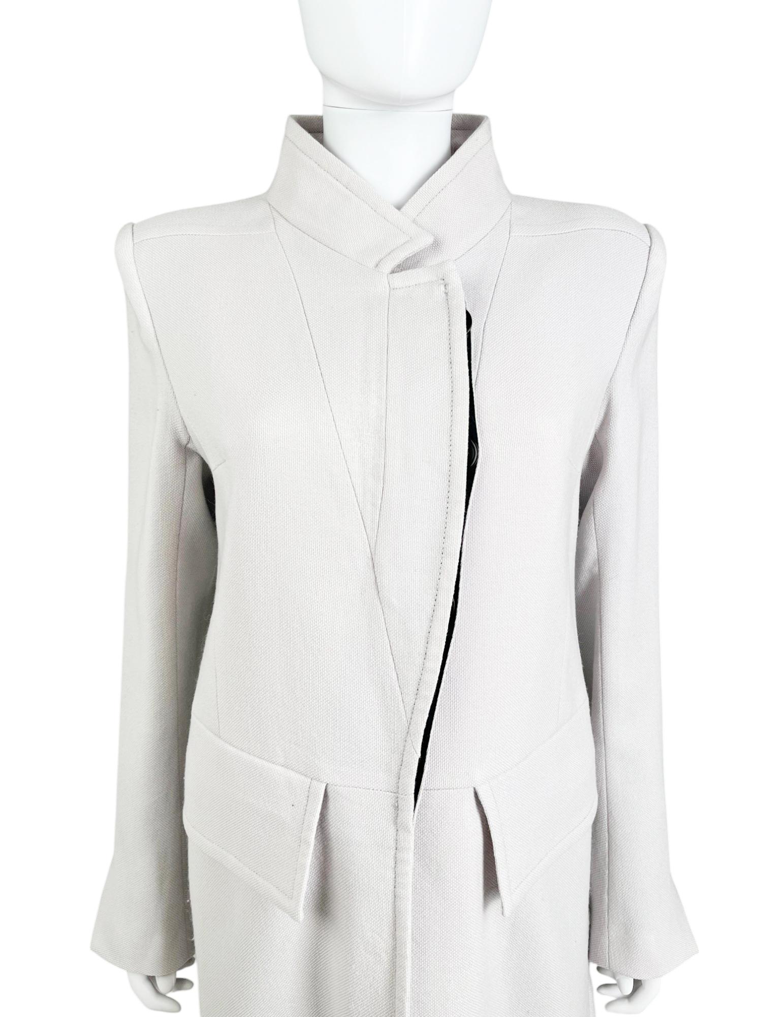 Ann Demeulemeester 2000's Ecru Cotton Asymmetric Coat In condizioni ottime in vendita a Caserta, IT