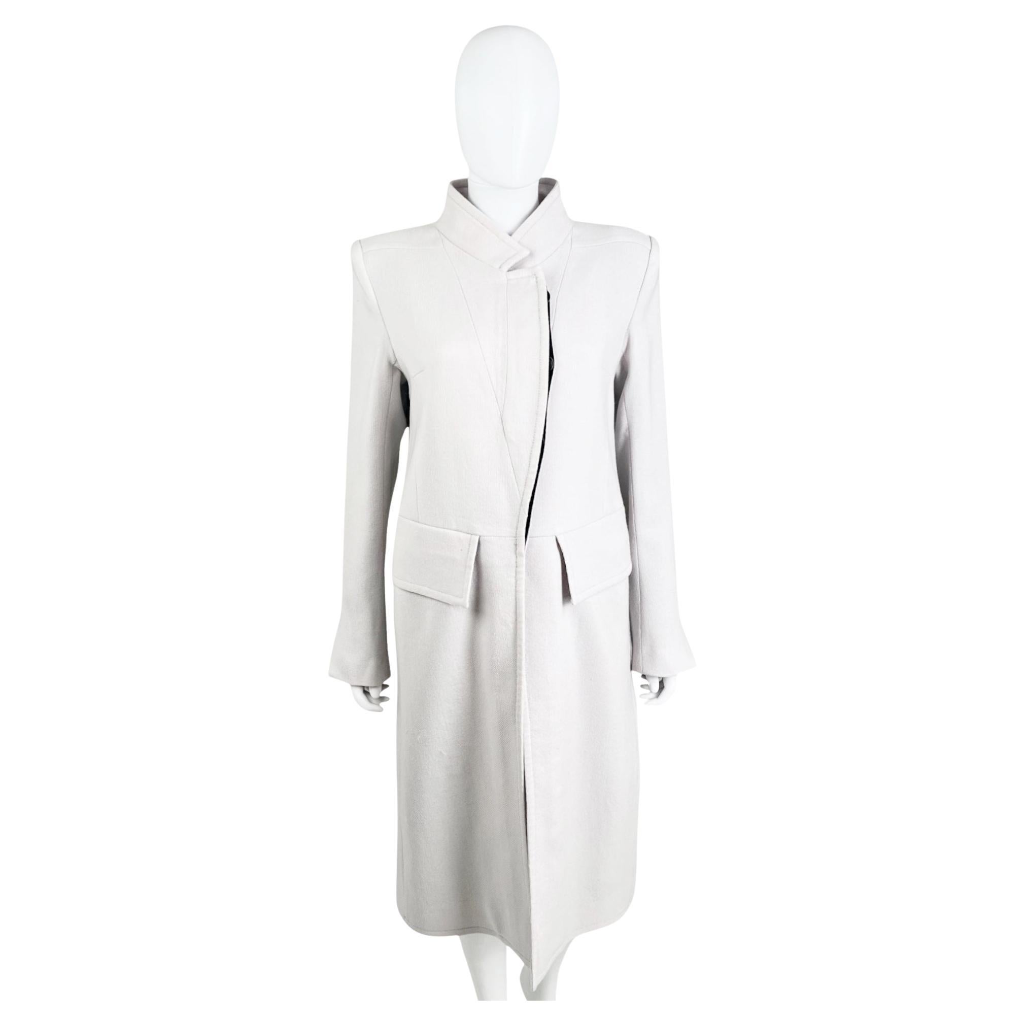 Ann Demeulemeester 2000's Ecru Cotton Asymmetric Coat in vendita