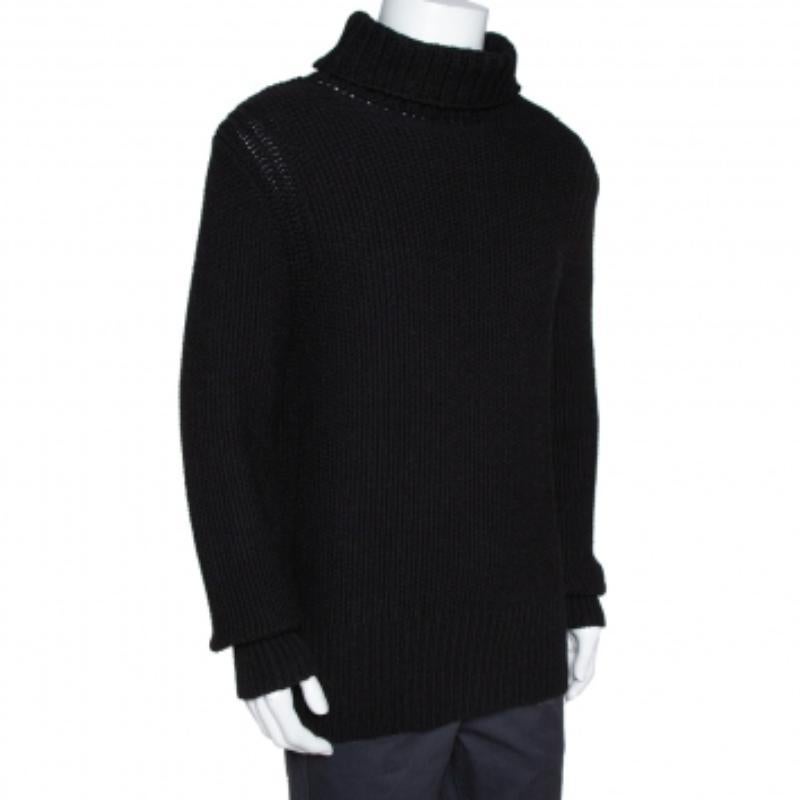 Well-made and comfortable, this jumper from Ann Demeulemeester will undoubtedly lift your casual style. Offering a warm fit, it is knit using a wool blend and features long sleeves and roll neckline Balance this creation with a pair of trousers or