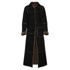 Ann Demeulemeester, abrigo largo de piel de oveja marrón