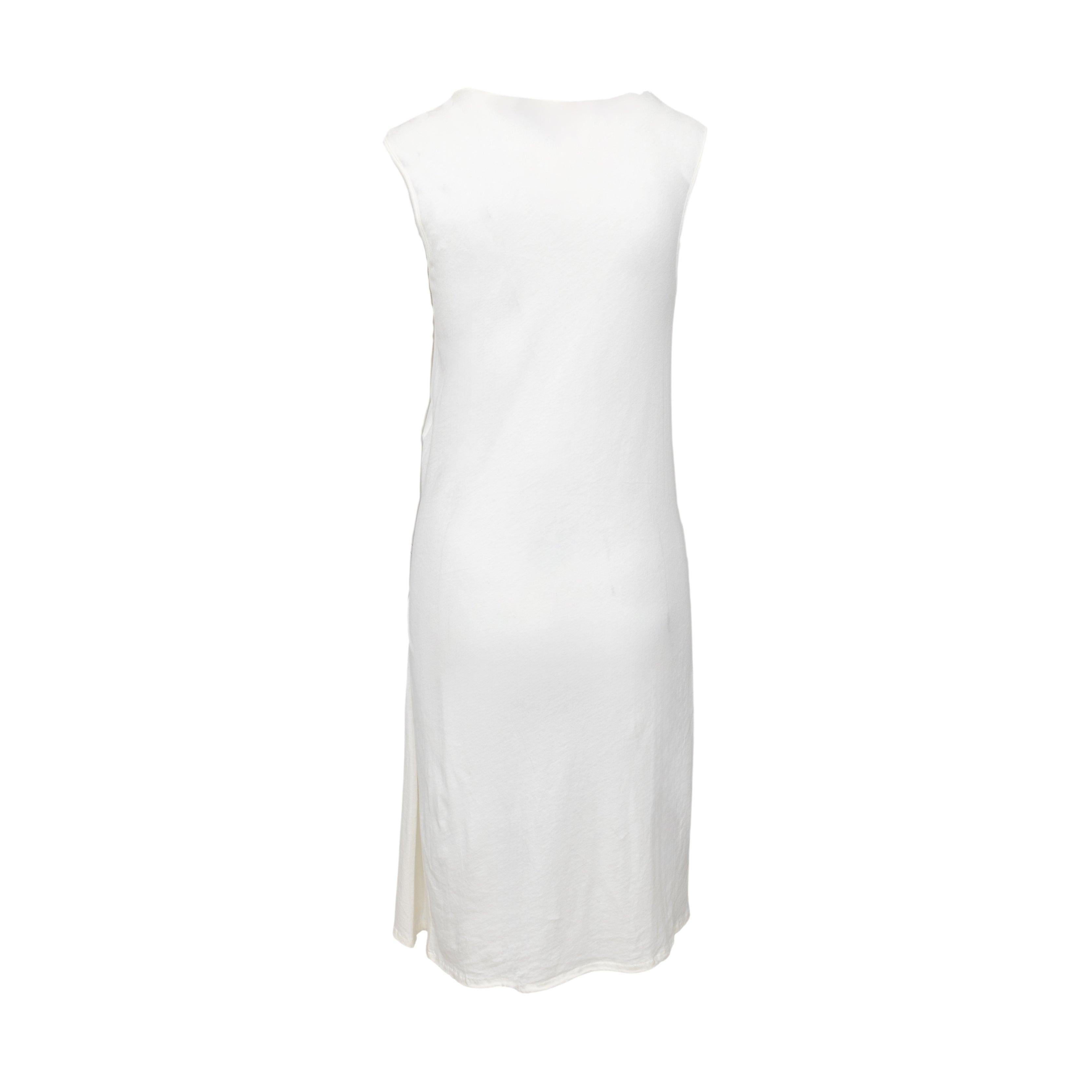 This sleeveless Ann Demeulemeester Cotton Knit Dress features a knitted tube knot at the waist, providing a fitted silhouette. Made of lightweight 100% cotton in white, this midi dress is both comfortable and unique.

Shoulder:38;Bust:42;Length:100