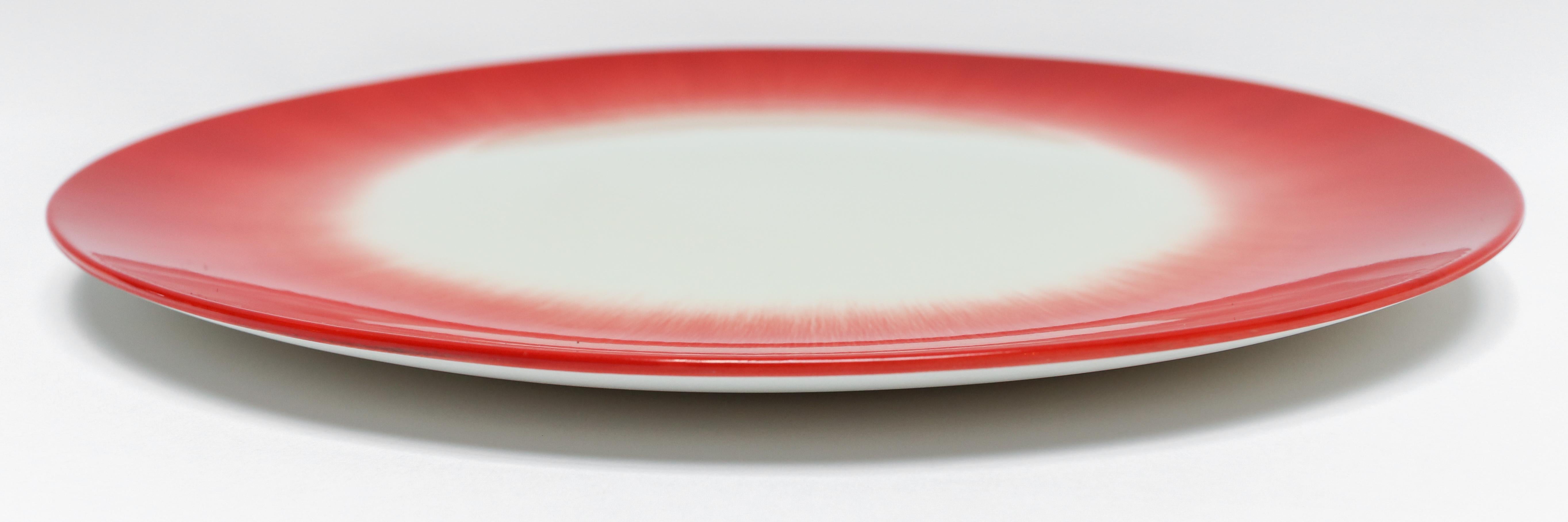 Ann Demeulemeester for Serax Dé Dinner Plate in Off White / Red In New Condition In Los Angeles, CA