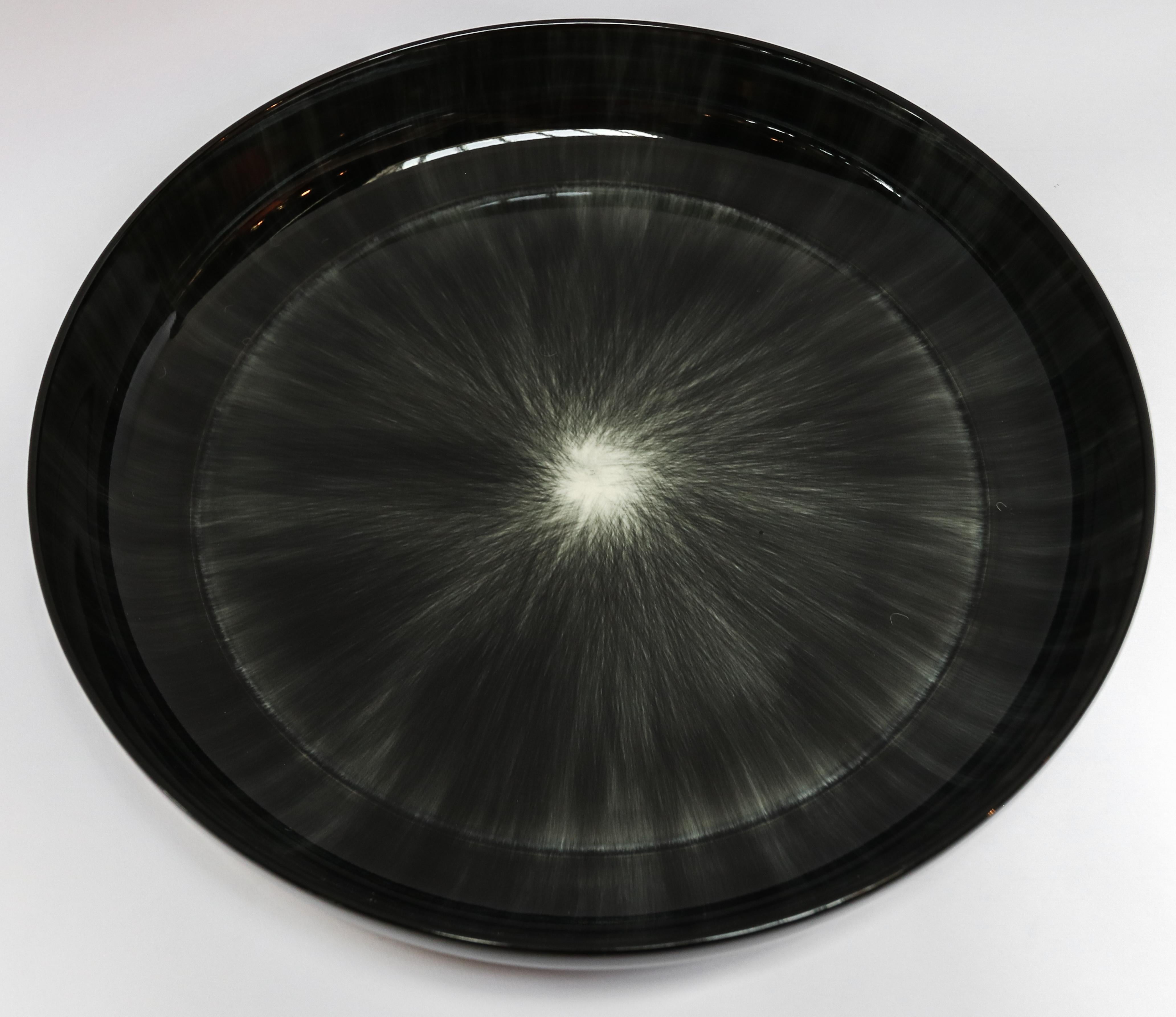 Ann Demeulemeester for Serax Dé X-Large High Plate / Bowl in Black / off White In New Condition In Los Angeles, CA