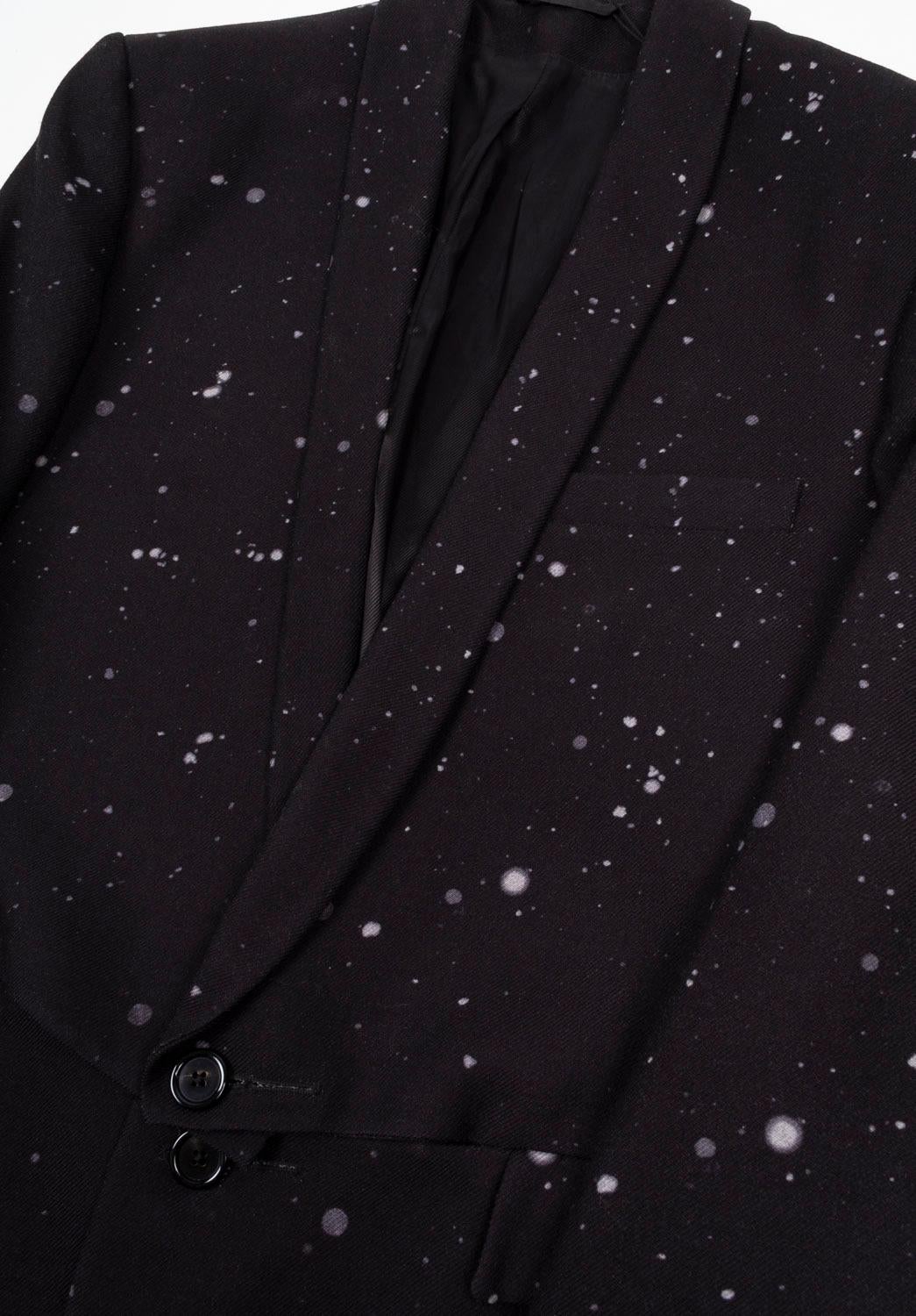 Check my other listings. Have many more designer clothes for sale. Open to any offers.
Item for sale is 100% genuine Ann Demeulemeester AW11 Runway Snow Detailed Suit, Jacket + Pants, DNU0
Color: black white
(An actual color may a bit vary due to