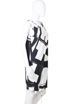 Ann Demeulemeester S/S 2011 Schwarzweißes Kleid mit Buchstabenmuster