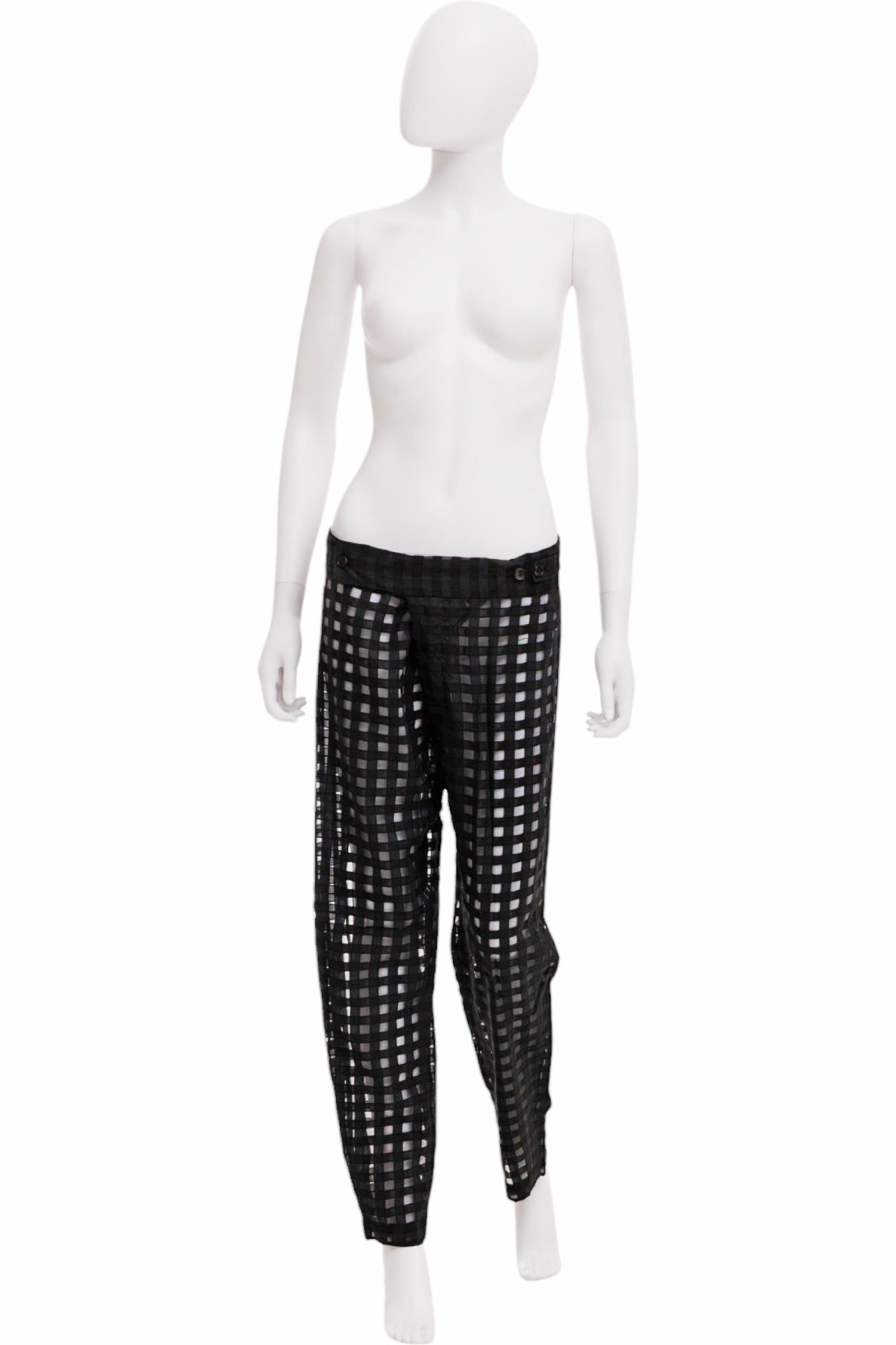 Ann Demeulemeester S/S 2016 Pantalon à carreaux semi-transparent noir Unisexe en vente