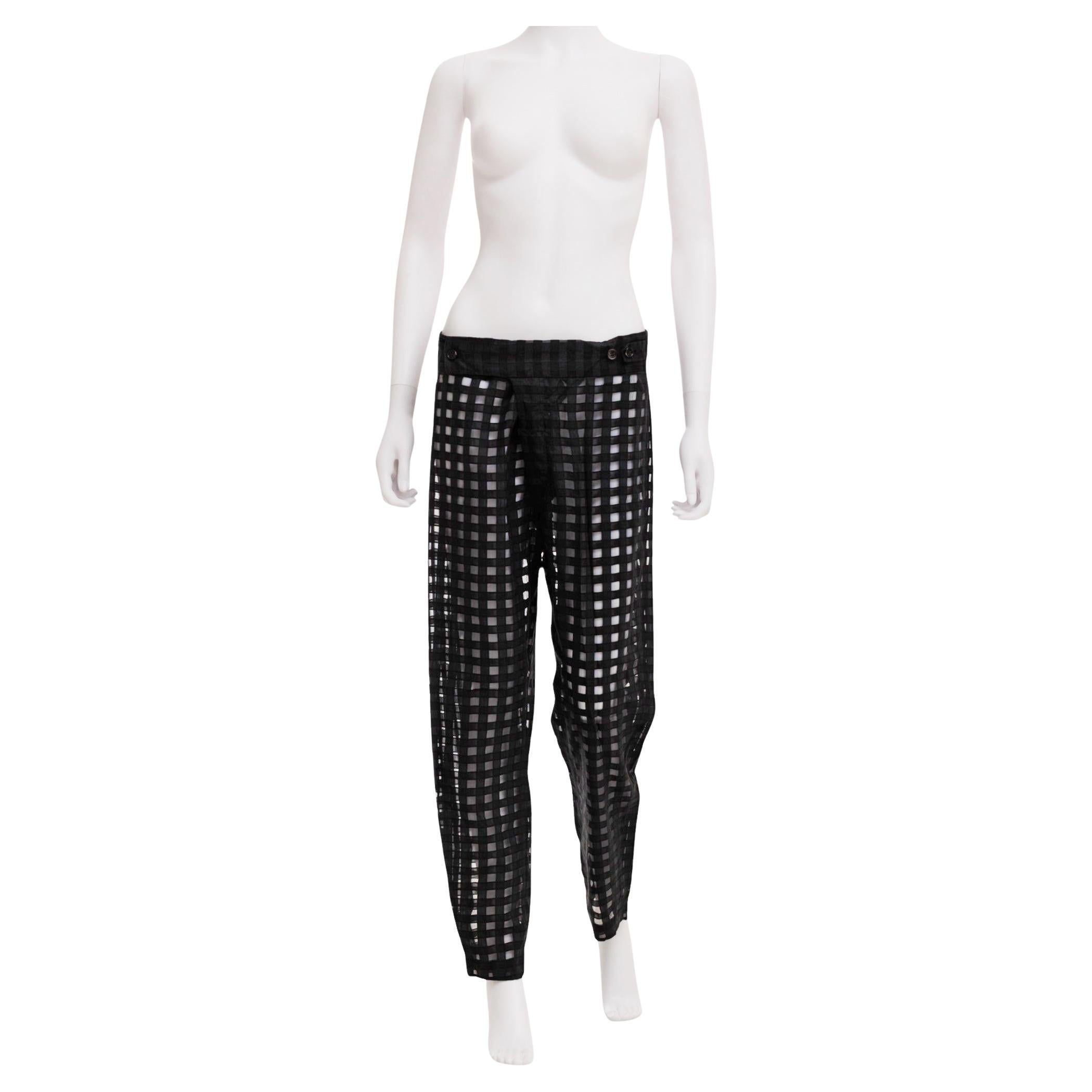 Ann Demeulemeester S/S 2016 Pantalon à carreaux semi-transparent noir en vente