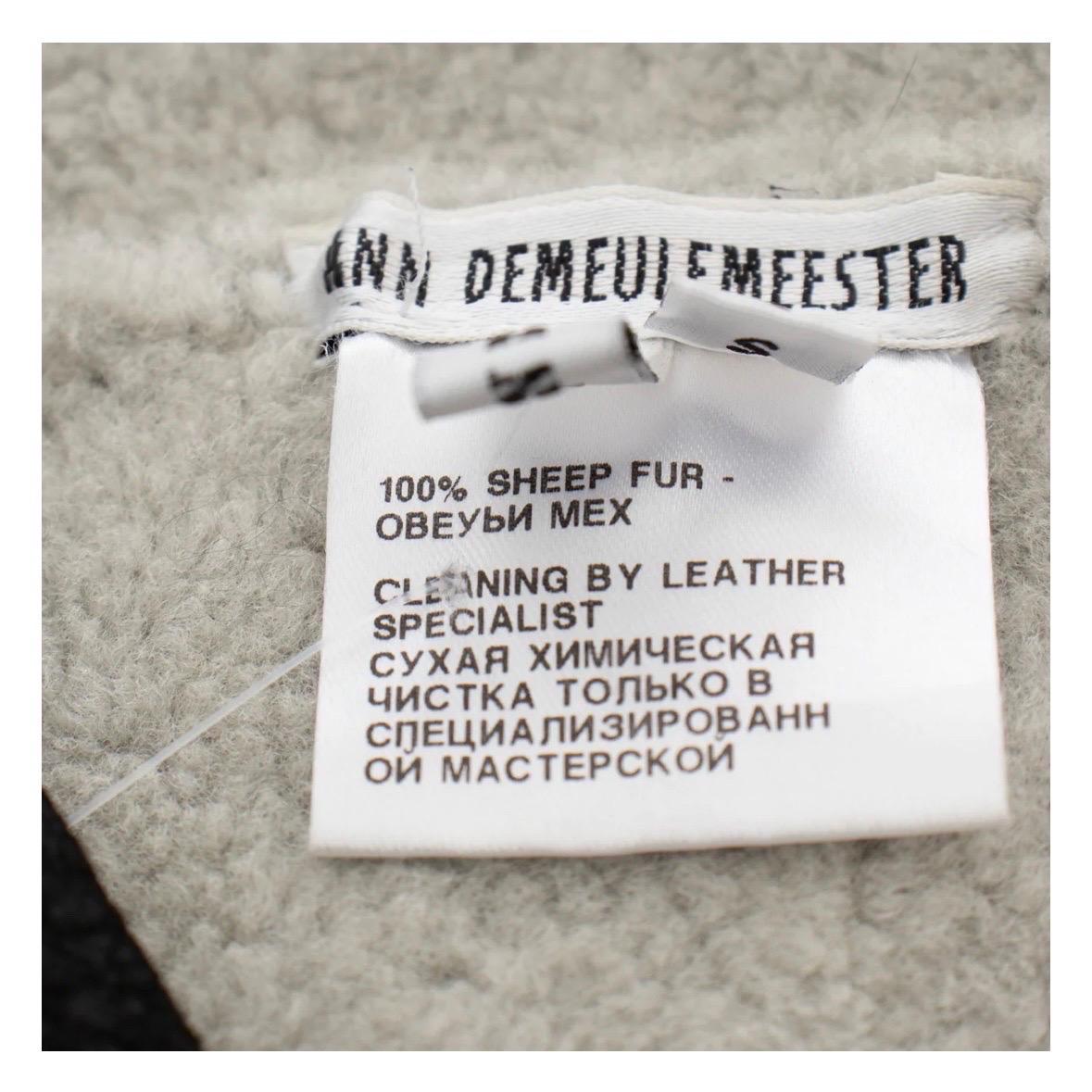 Ann Demeulemeester Schwarzes Wickelkleid aus Shearling im Angebot 9