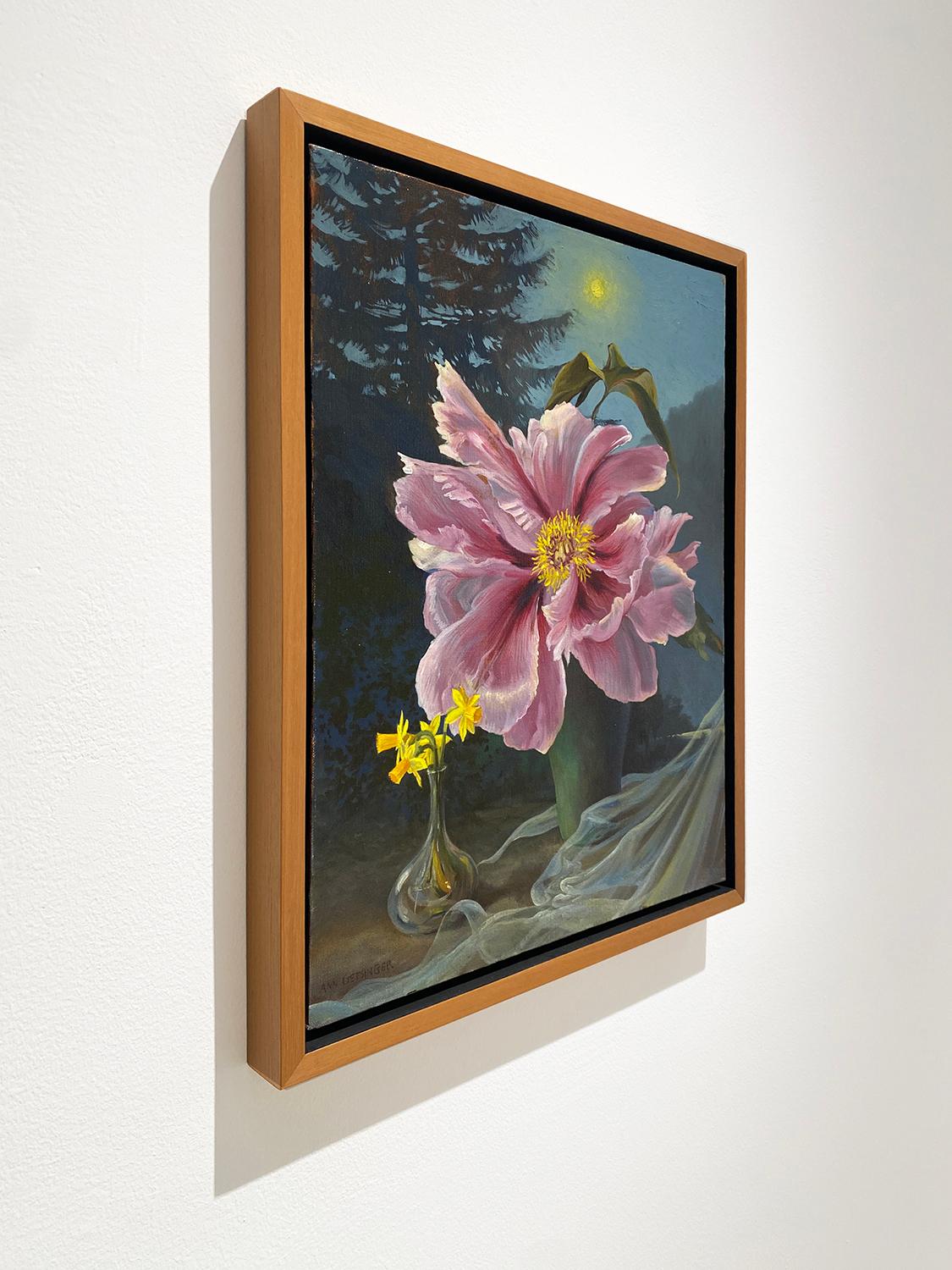 Pfingstrose (Rosa Pfingstrose mit gelber Mitte und kleinerer Narzisse Realistisches Stilleben) im Angebot 6