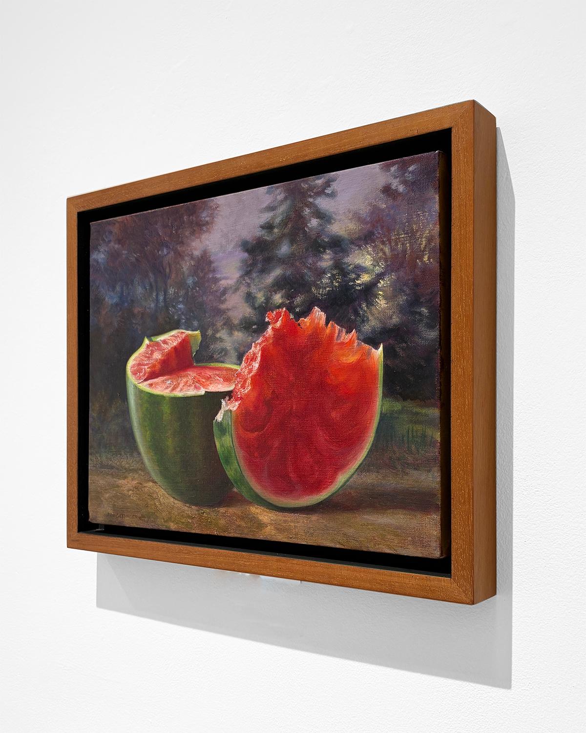 Ripe (Still Life realistico di anguria e paesaggio forestale) - Painting Contemporaneo di Ann Getsinger