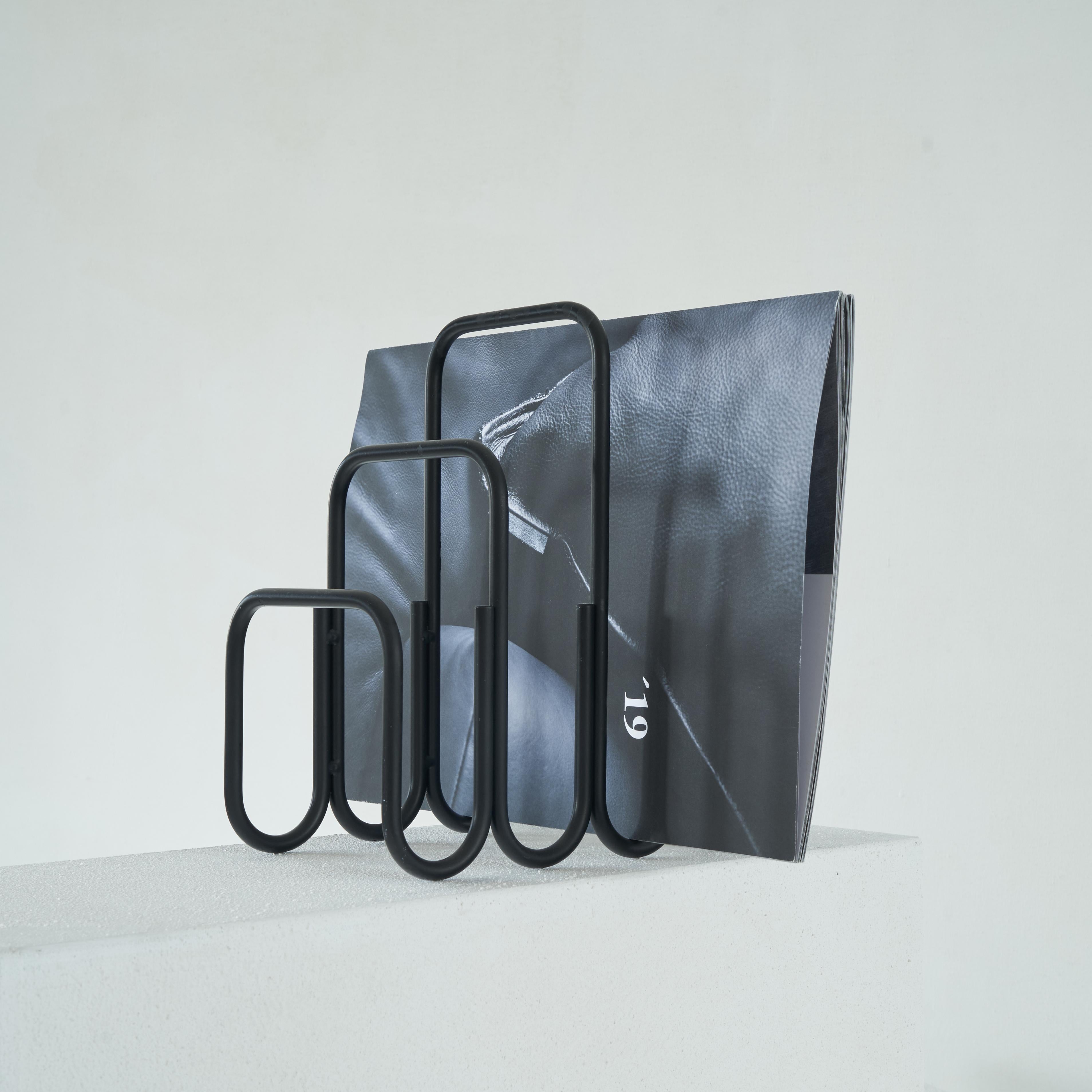 Ann Maes Porta-revistas / revistero modernista 1981 Belga en venta