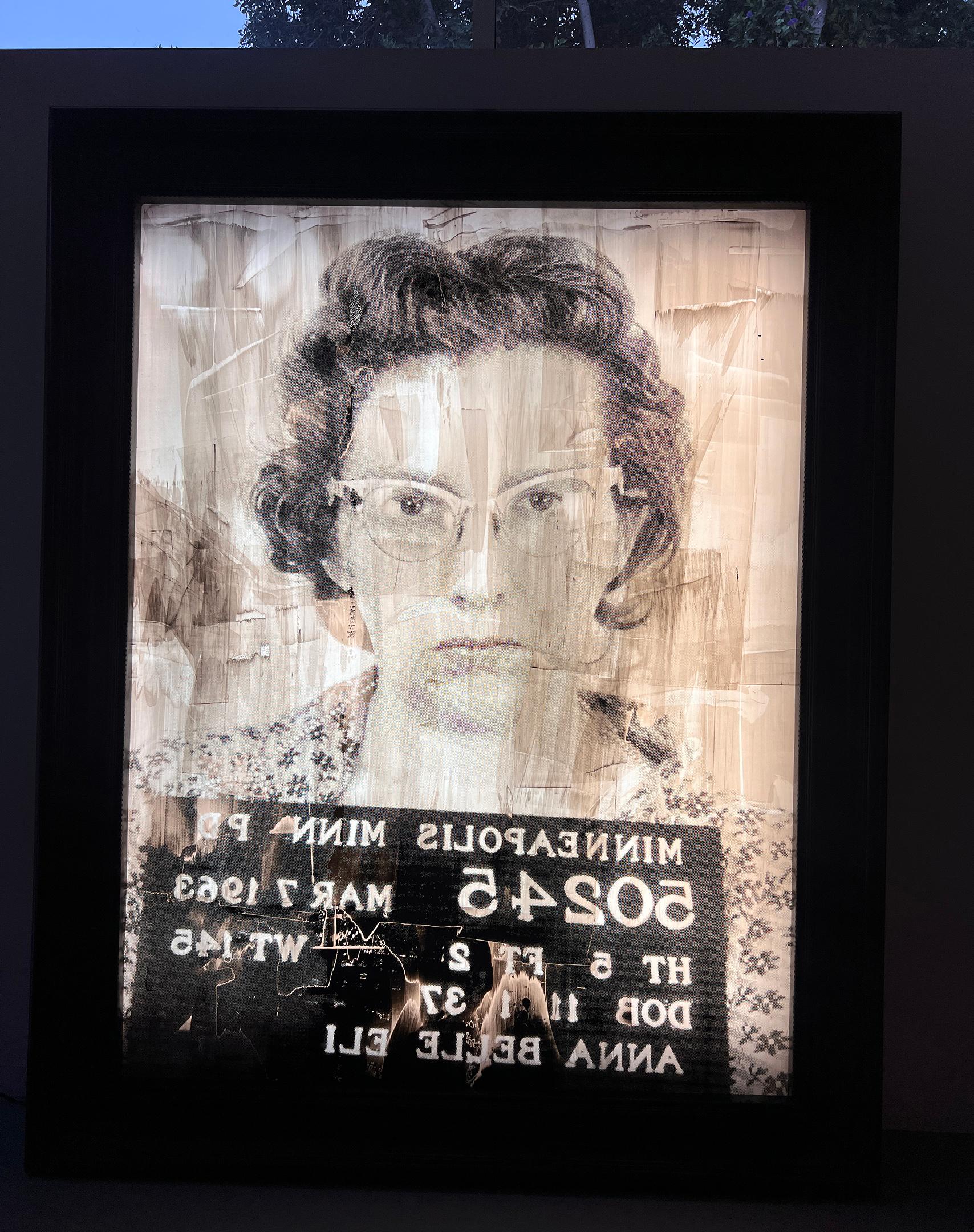 Anna Belle, Emulsione e olio, Monumetal 7'x9' Lightbox, Blaine Halvorson, 2008 In condizioni buone in vendita a Culver City, CA